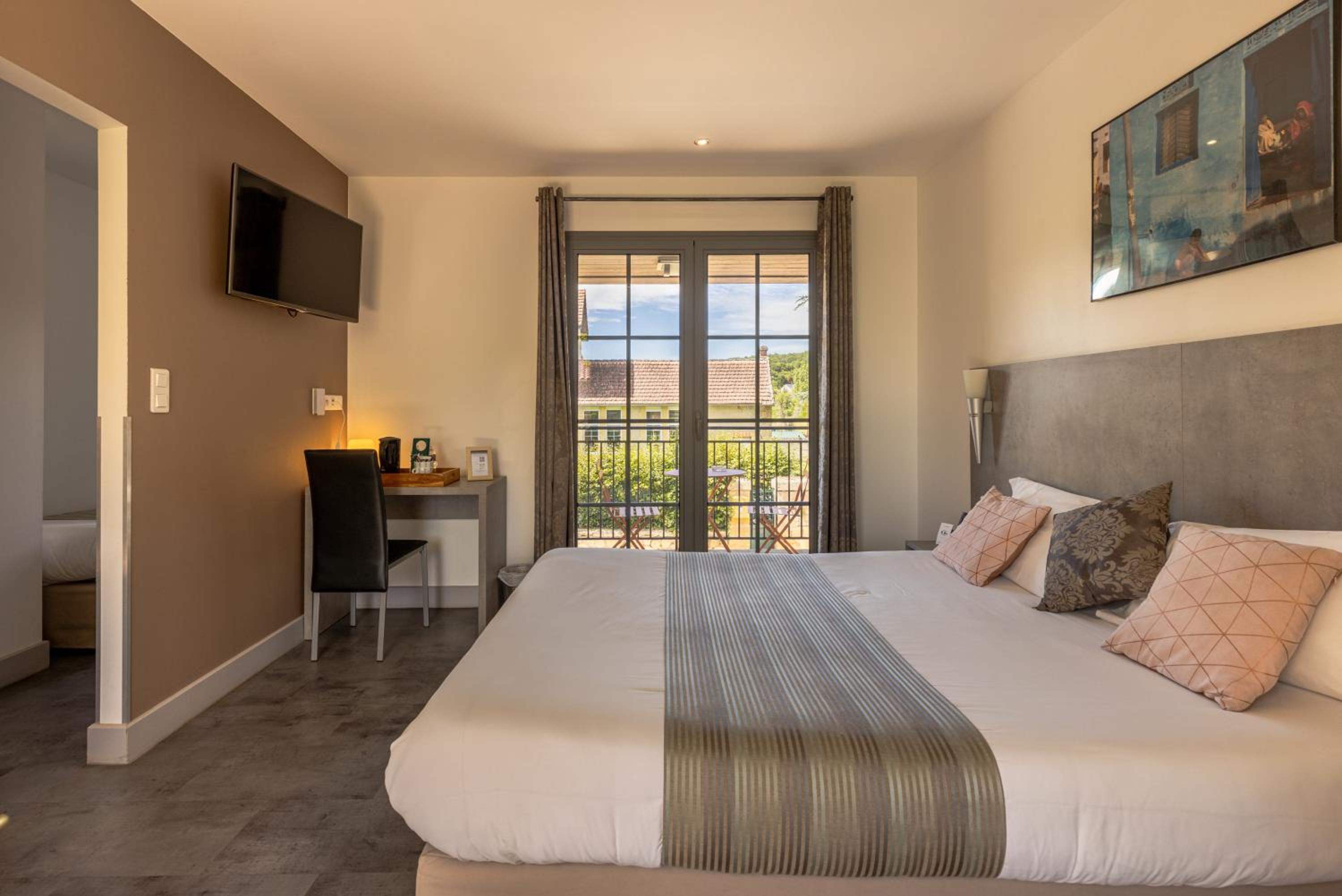 Superior Triple Room photo 1