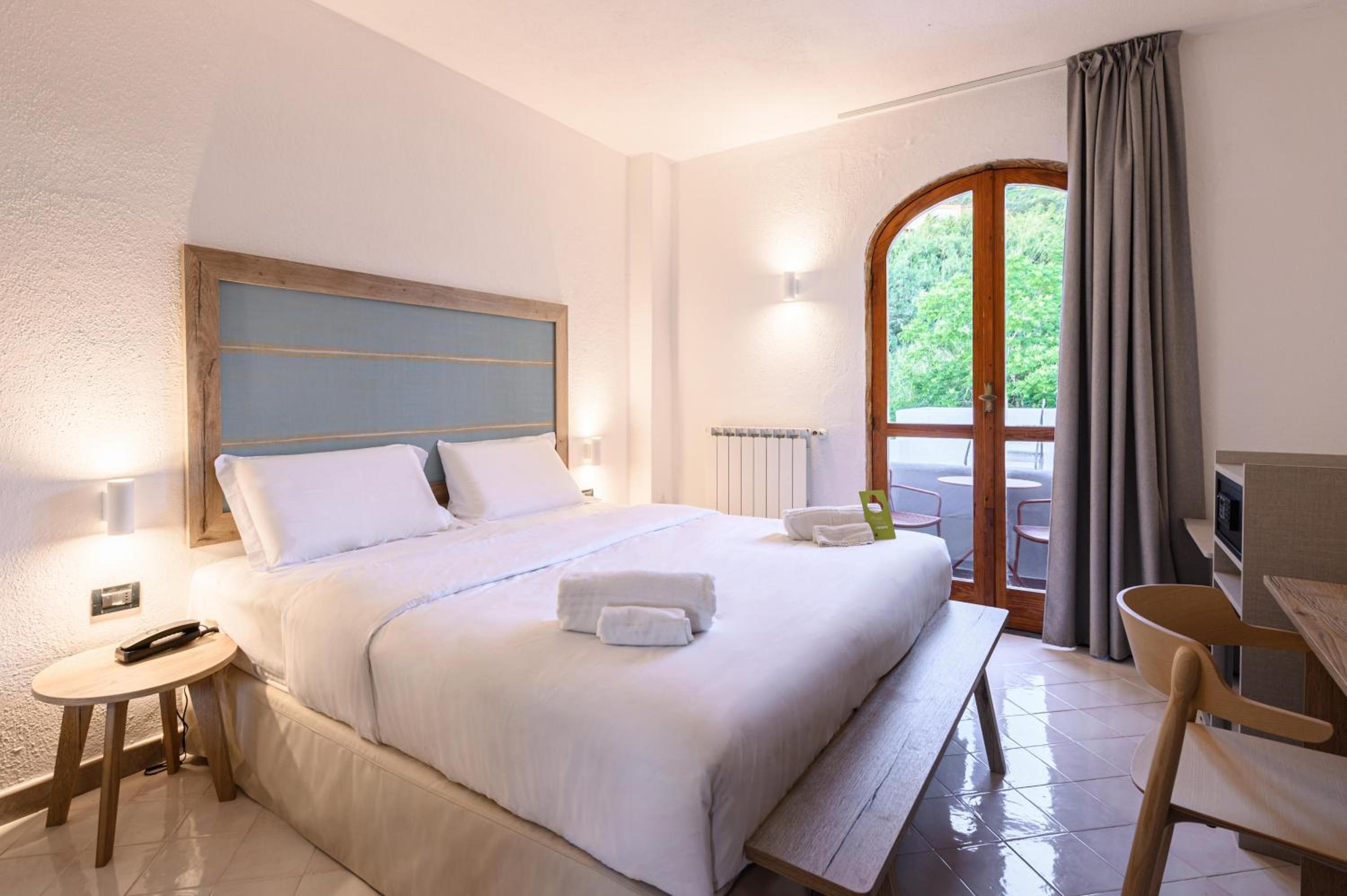 Double Room - Photo 3