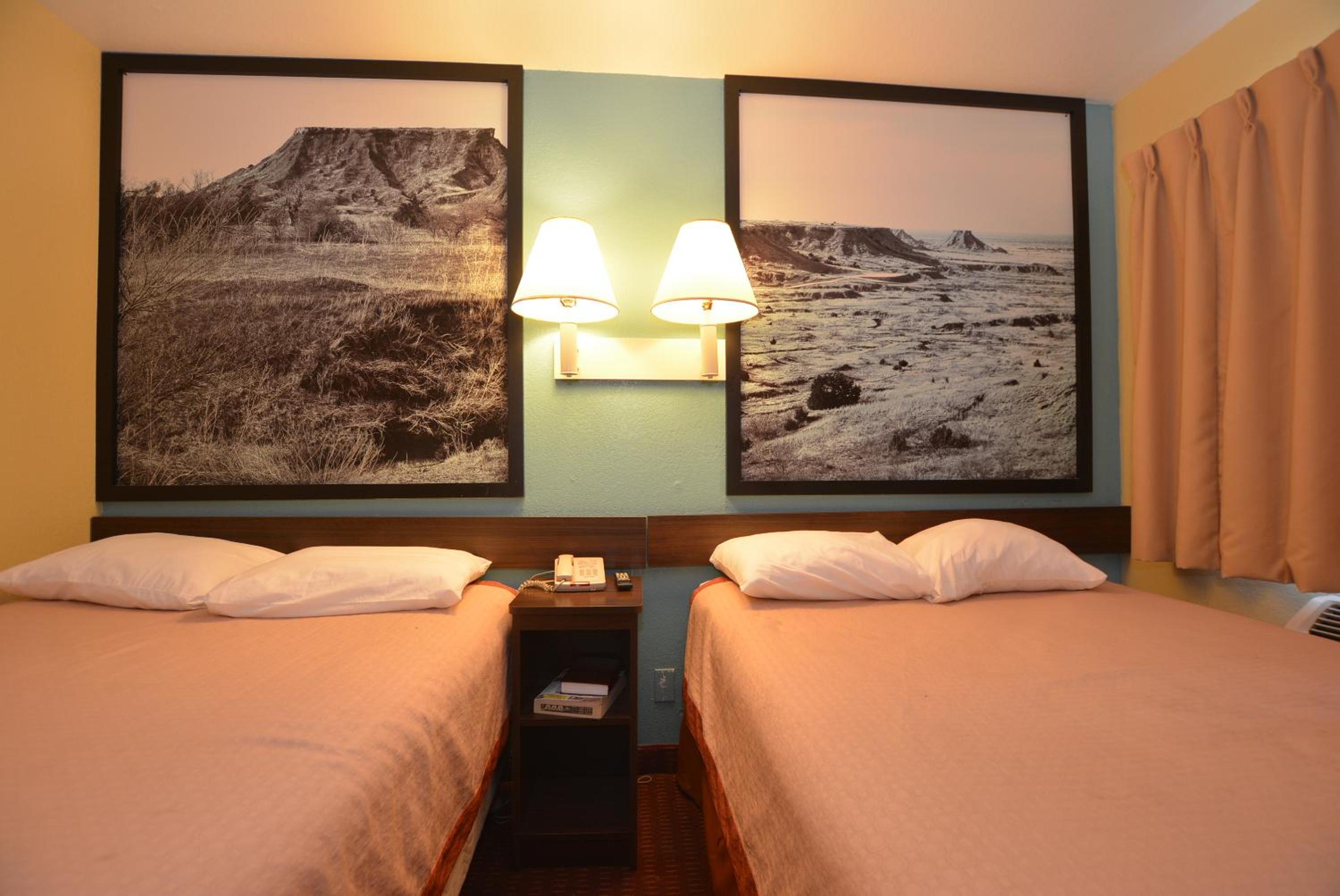 Double Room with Two Double Beds - Non-Smoking - Photo 1