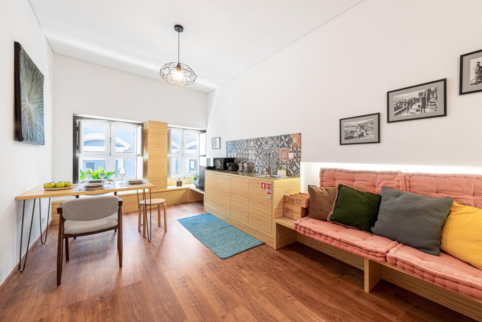 One-Bedroom Apartment