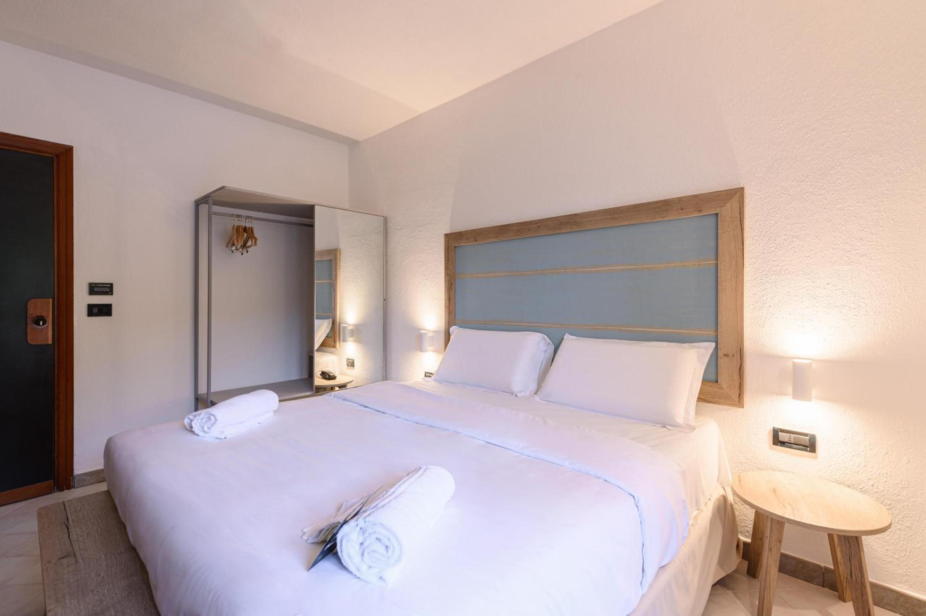 Double Room - Photo 5