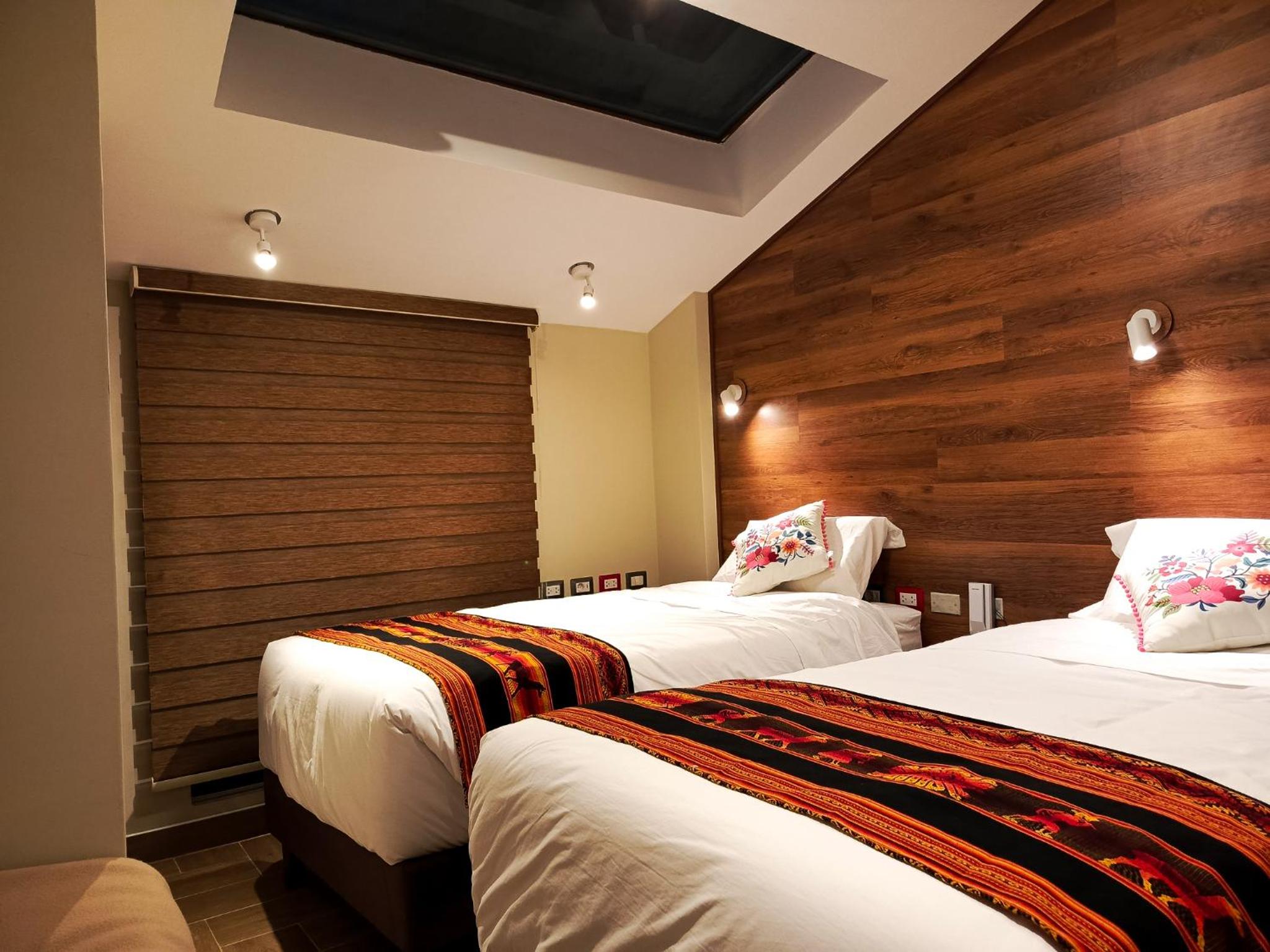Deluxe Twin Room