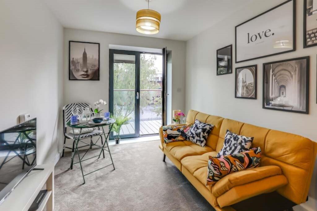 One-Bedroom Apartment With Balcony photo 1