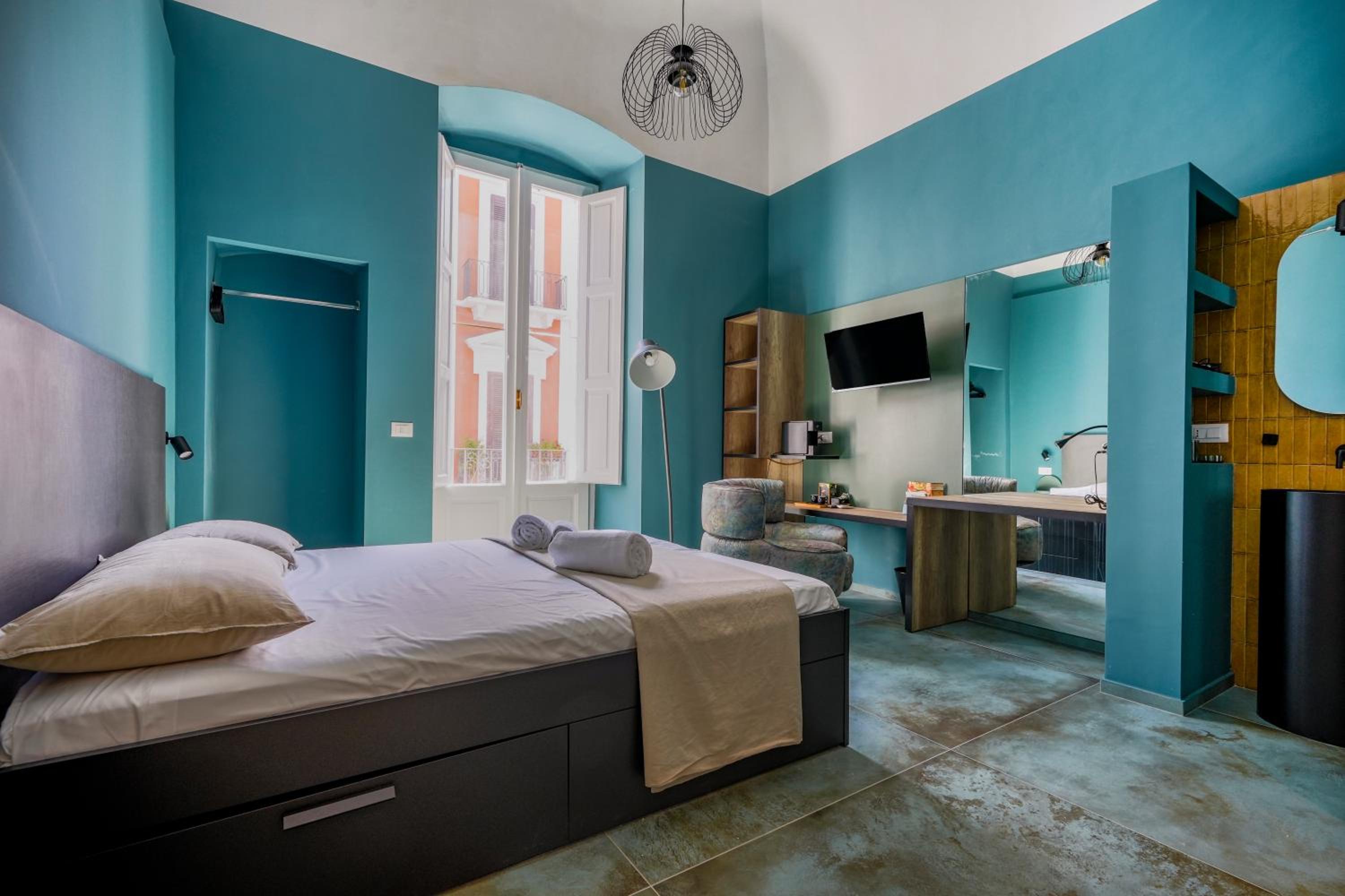 Double Room With Private Bathroom