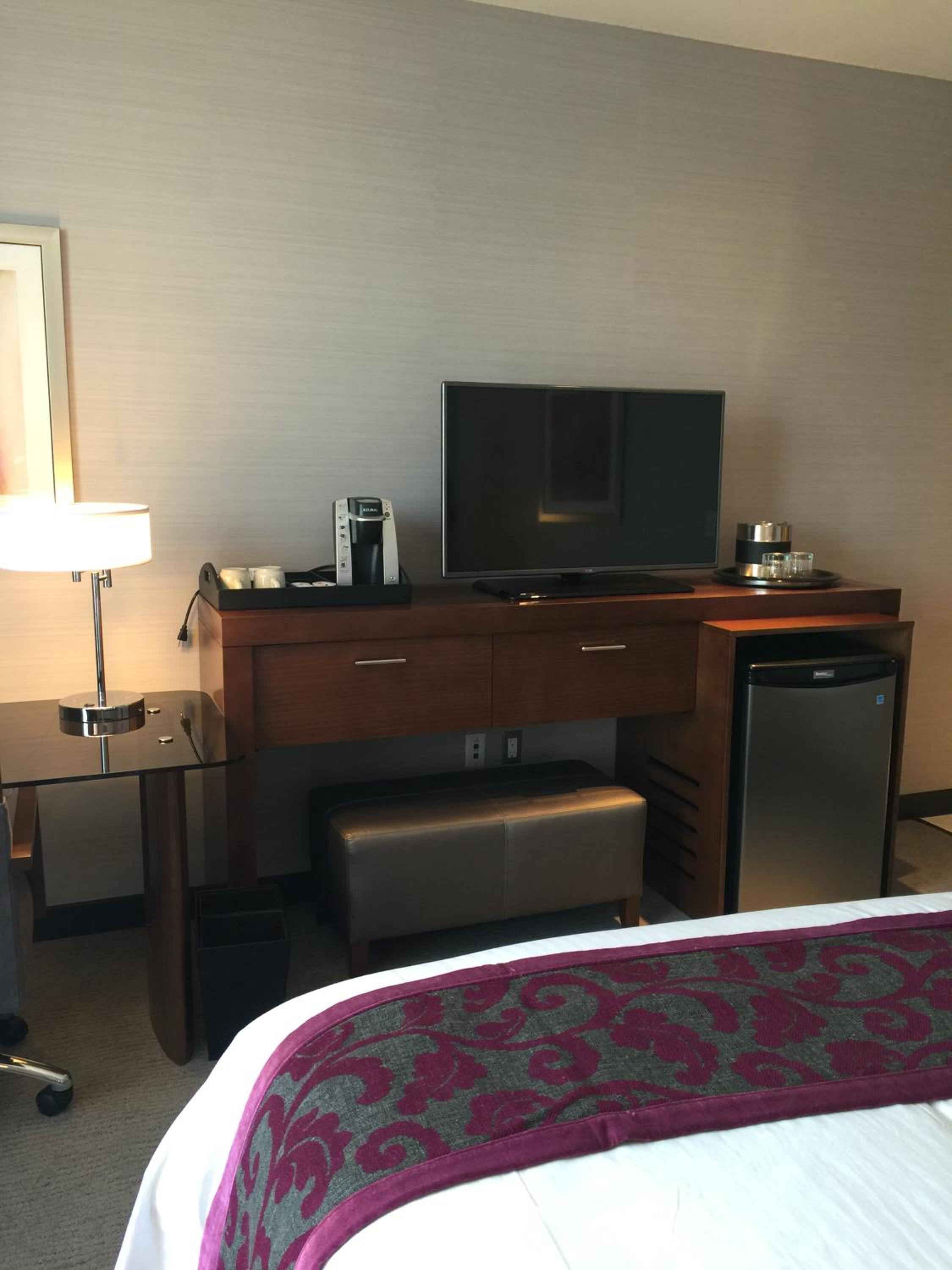 Deluxe King Room photo 2