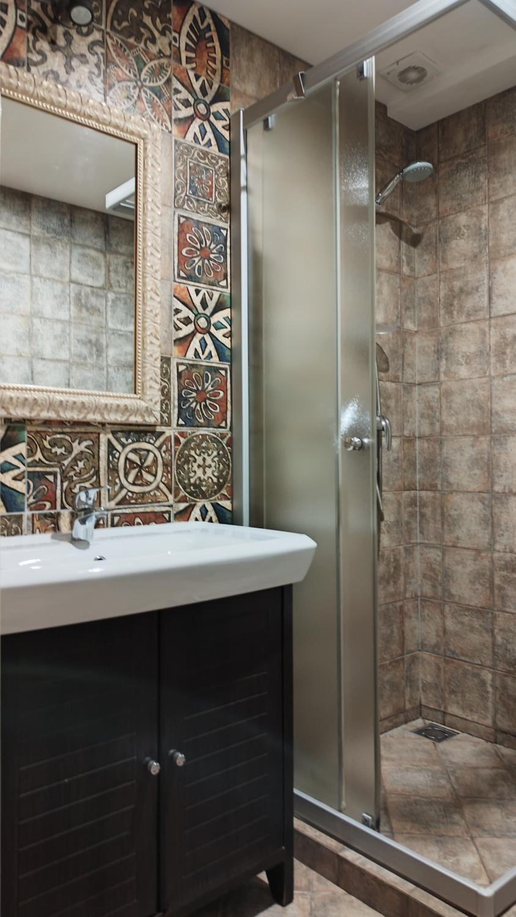 Twin Room with Bathroom - Photo 3