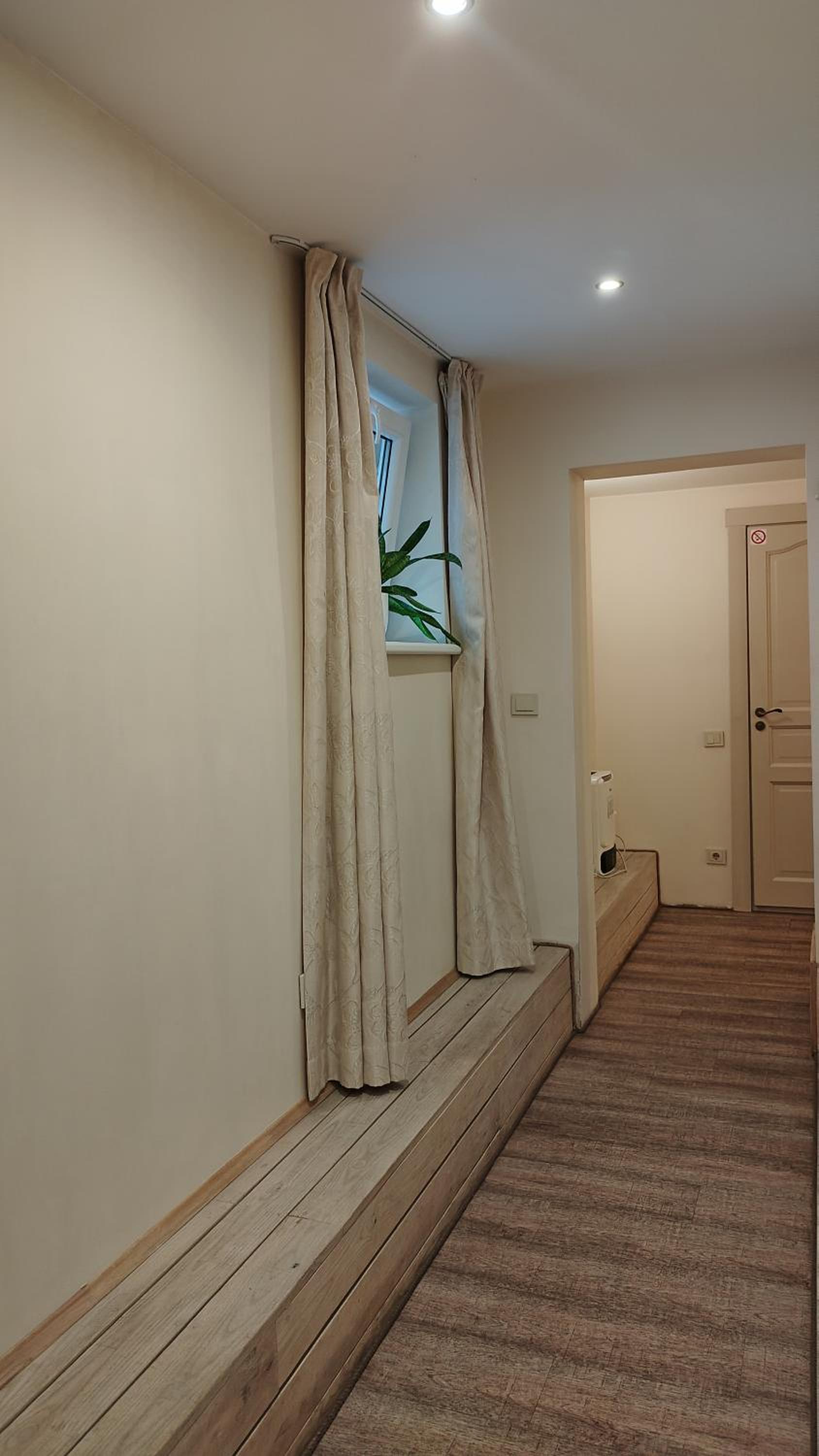 Twin Room with Bathroom - Photo 6