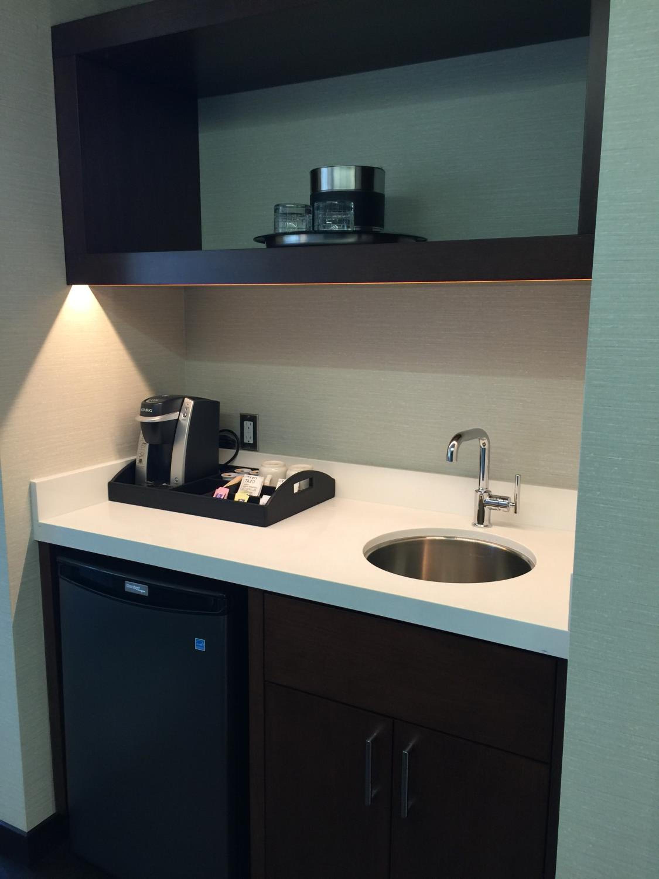 Deluxe Suite photo 3