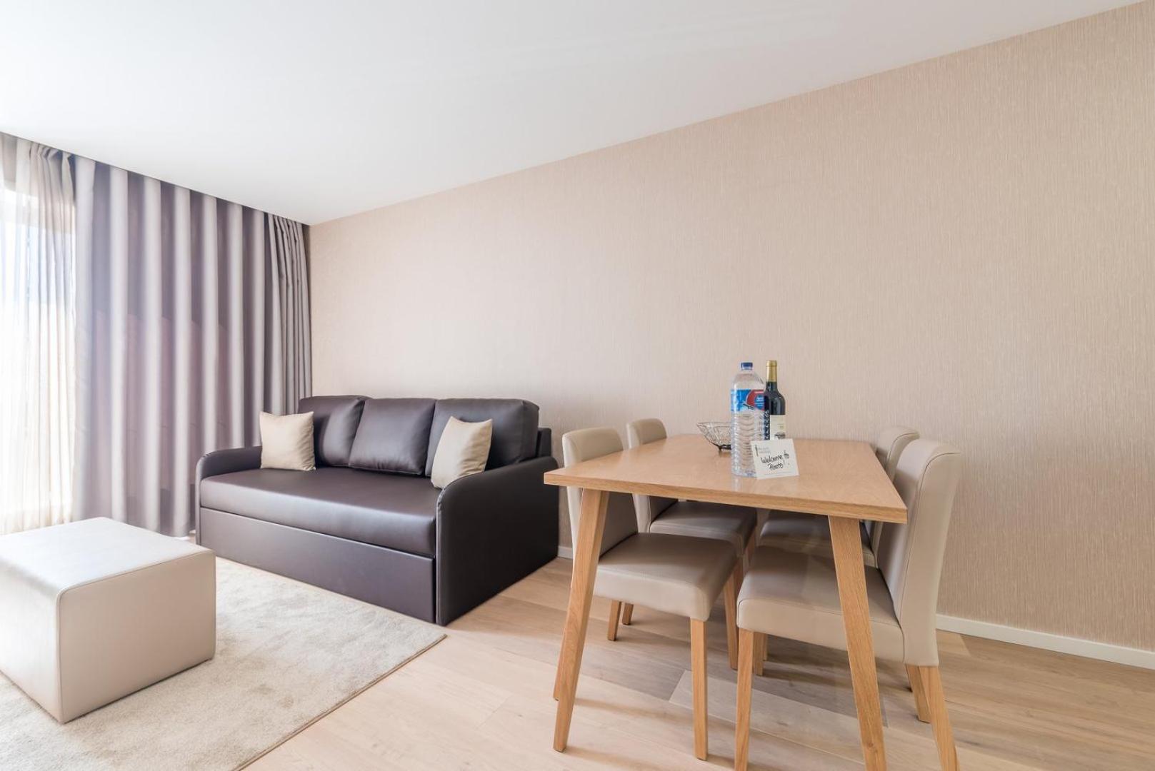 One-Bedroom Apartment - Photo 10