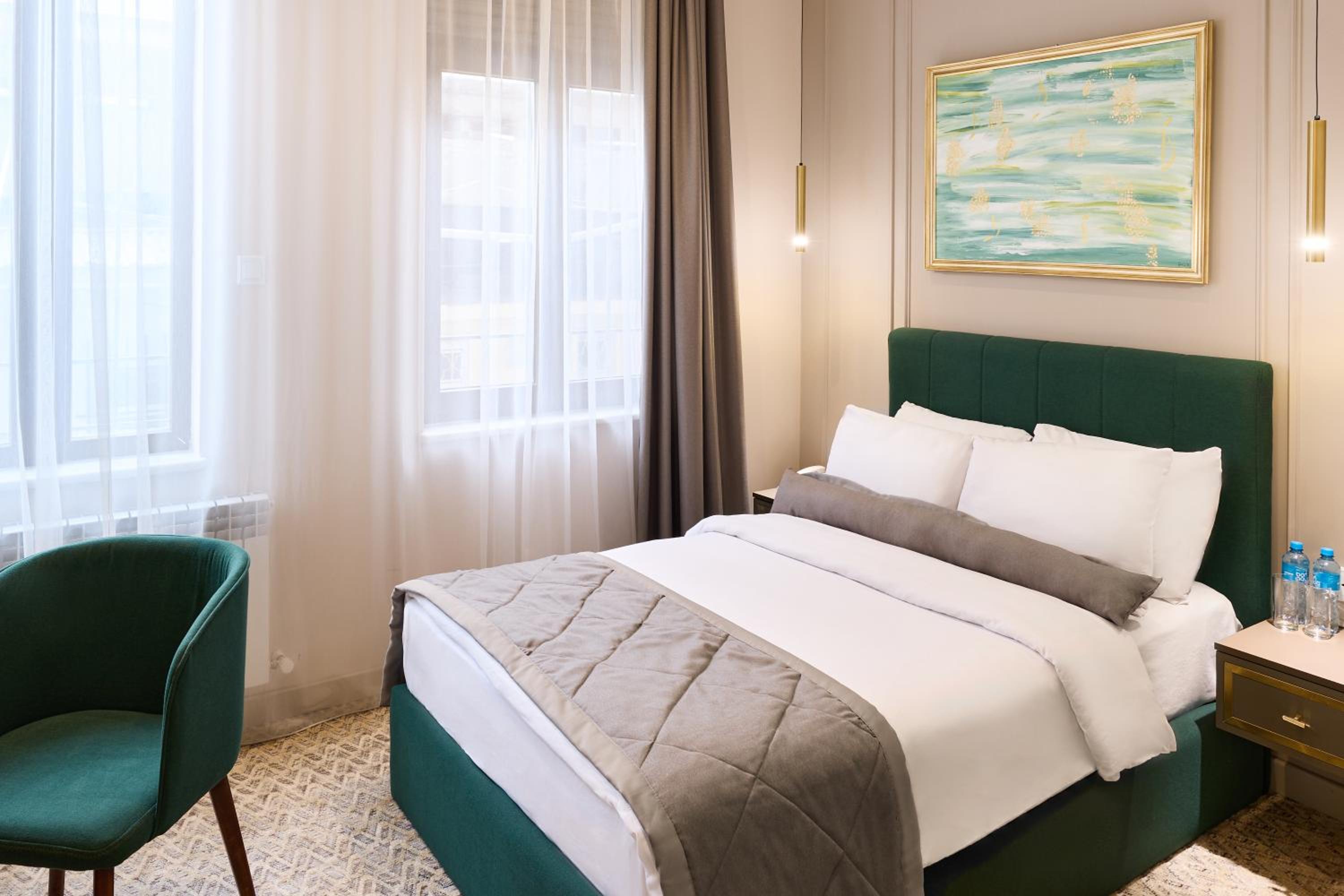 Superior King Room photo 2