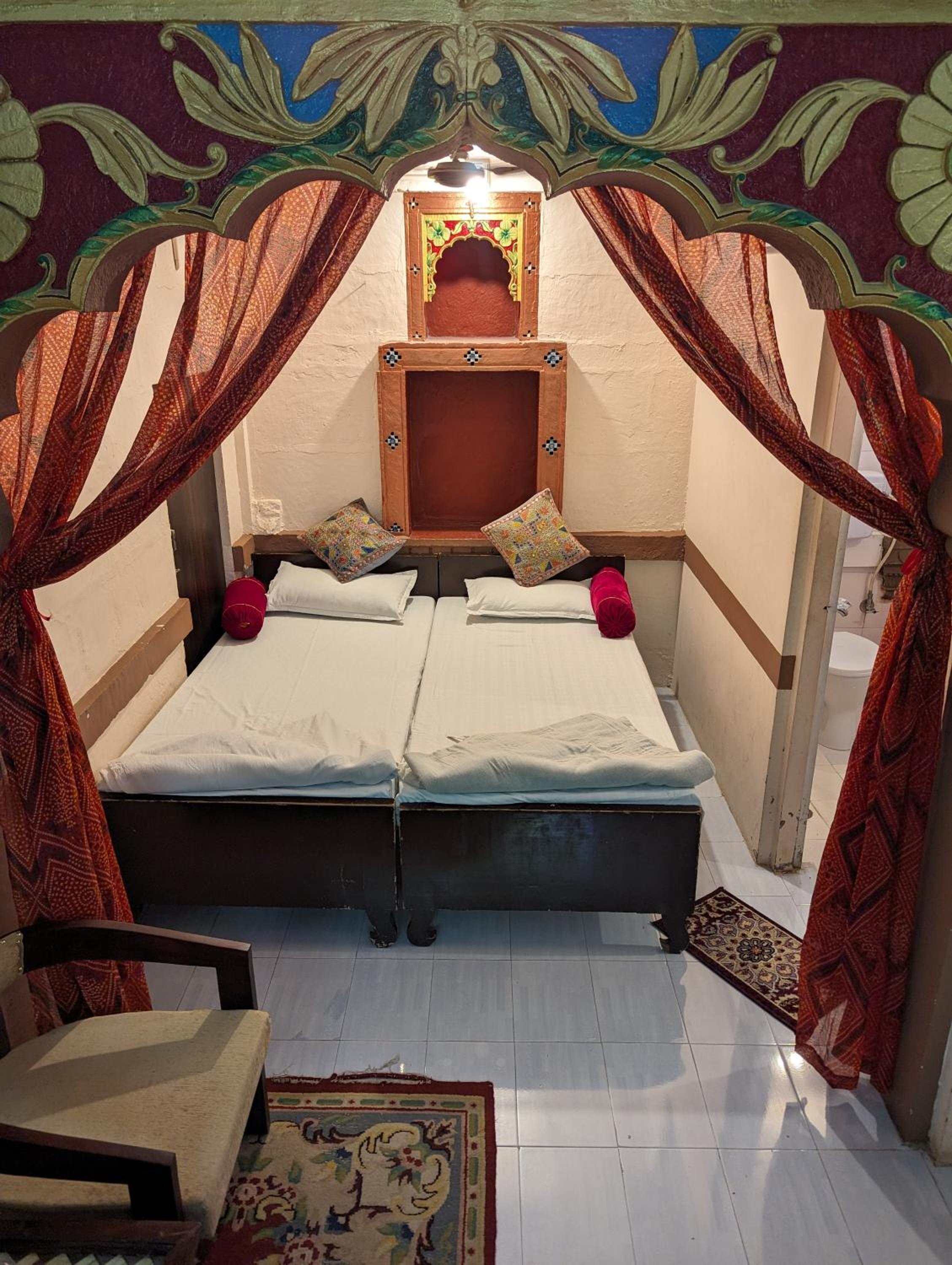 Budget Double Room - Photo 2