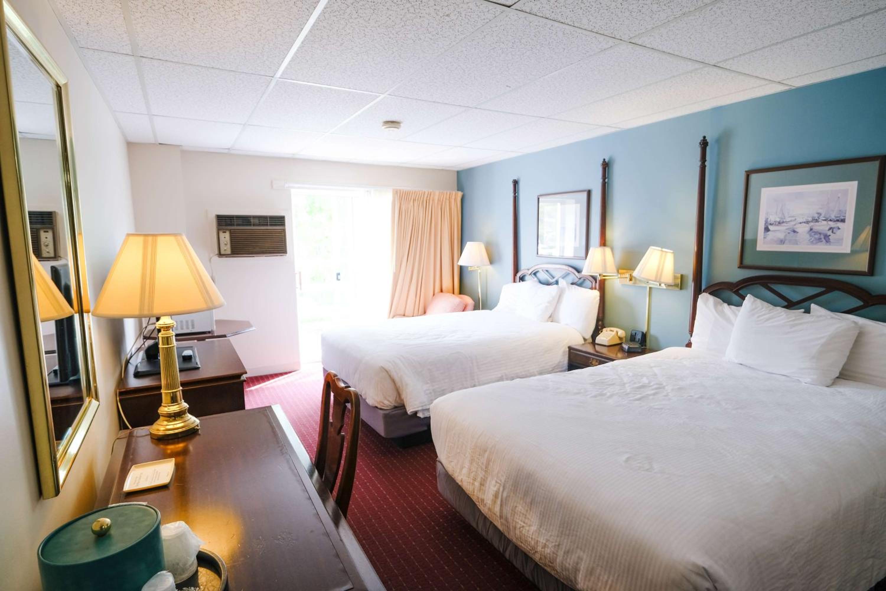 Two Queen Beds 2nd Floor photo 2