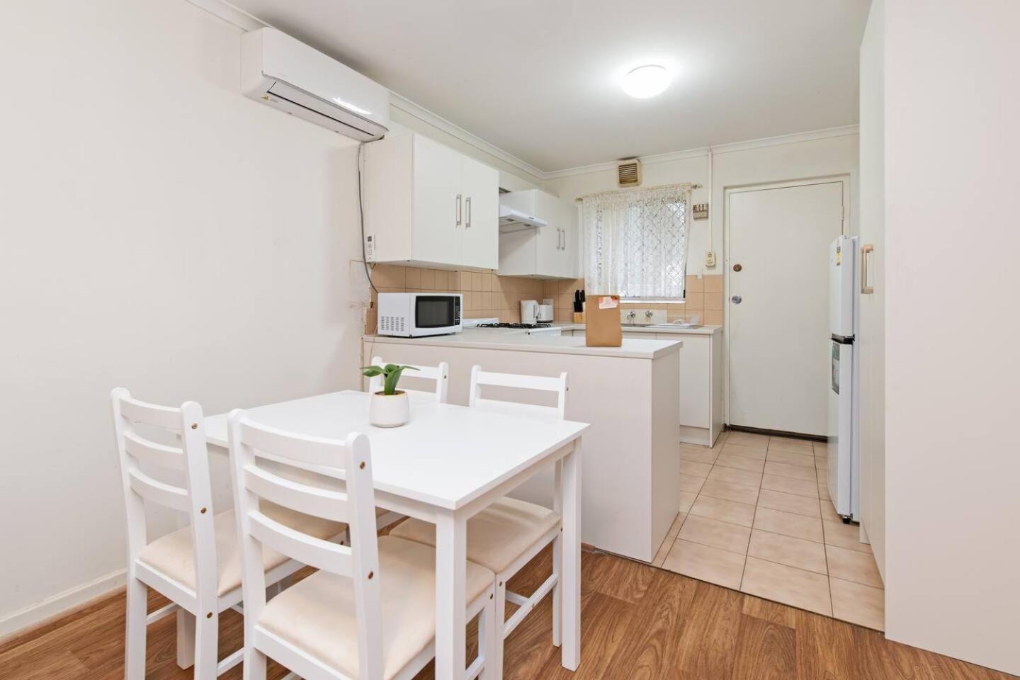 Apartment photo 3