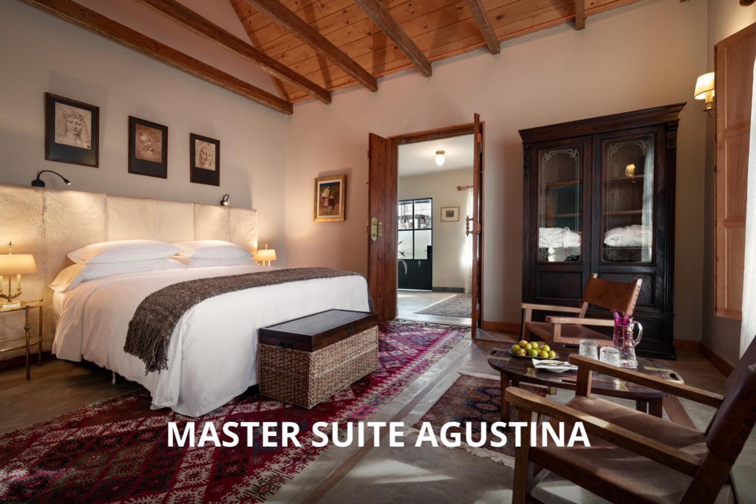 Superior King Suite photo 1