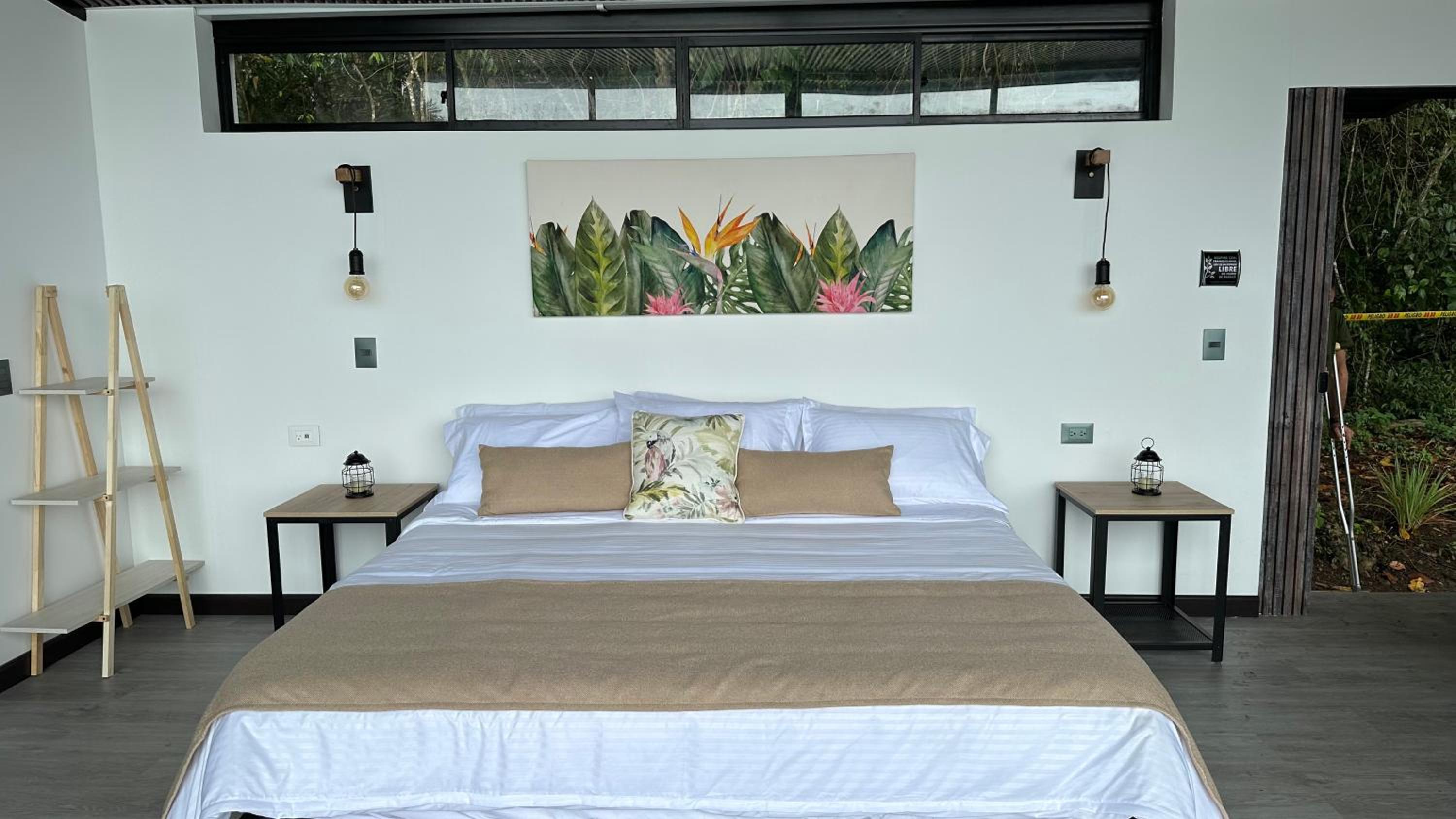 Deluxe Double Room with Balcony photo 2