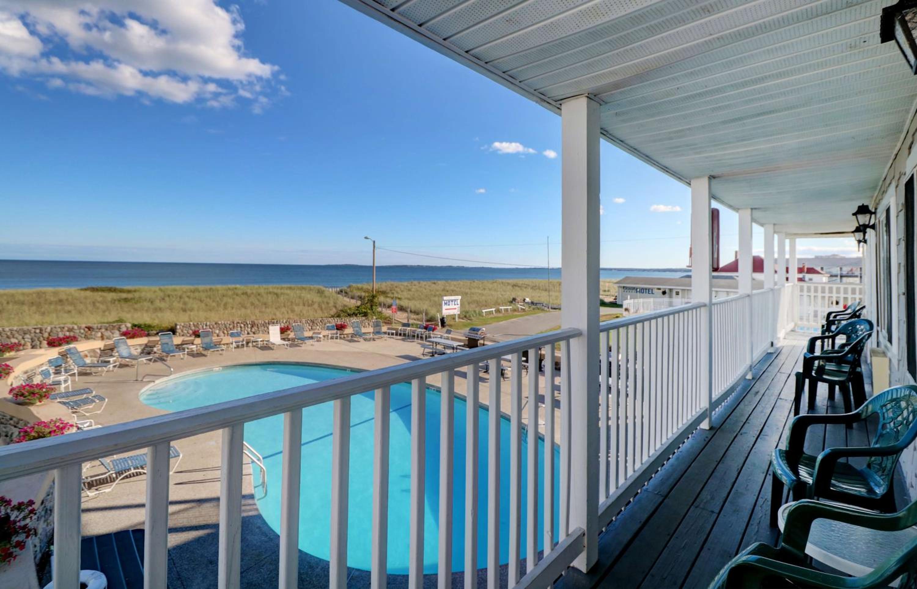 Oceanfront Two Queens photo 2