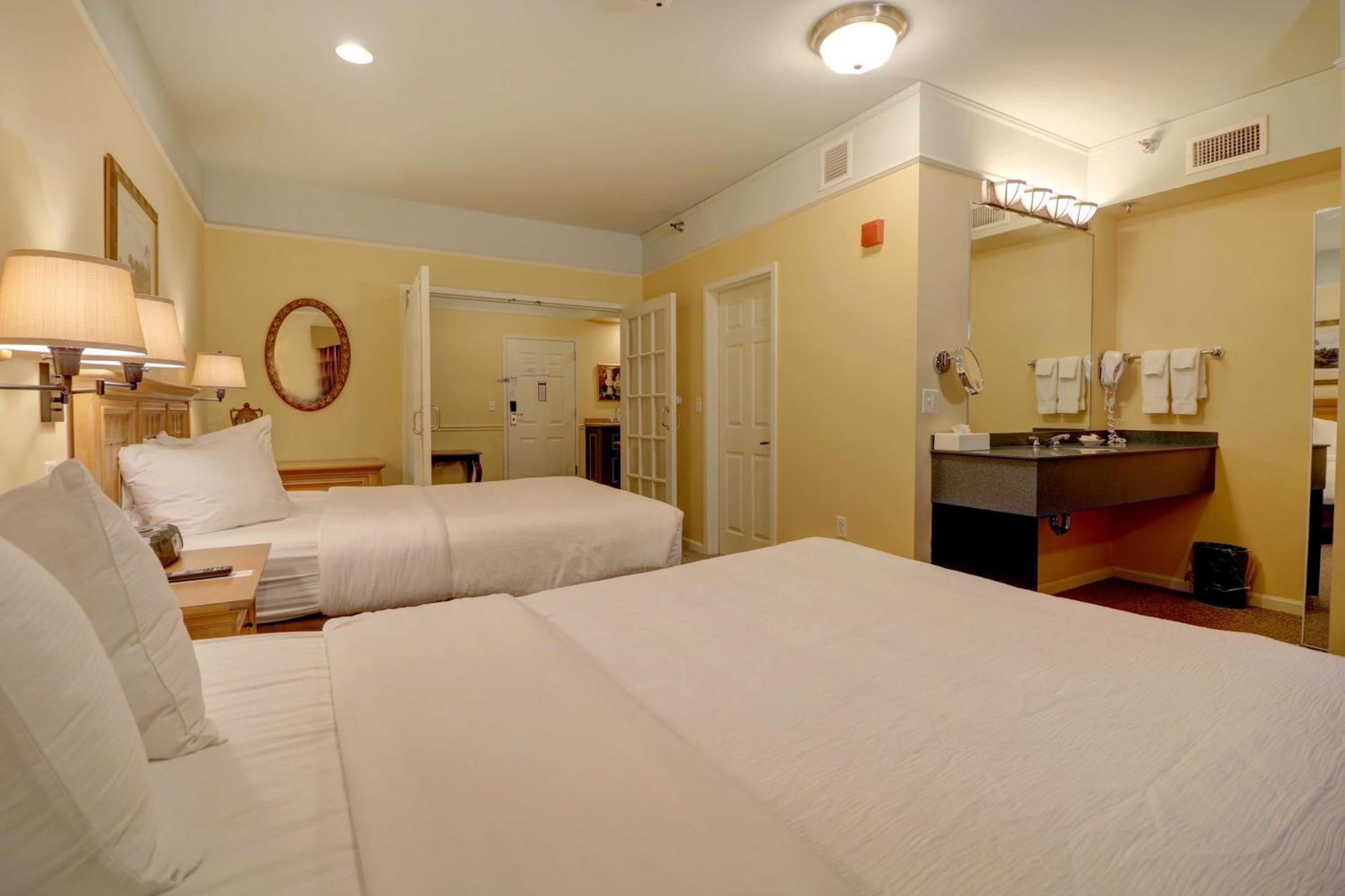 Spa Suite 2 Queens - Photo 5