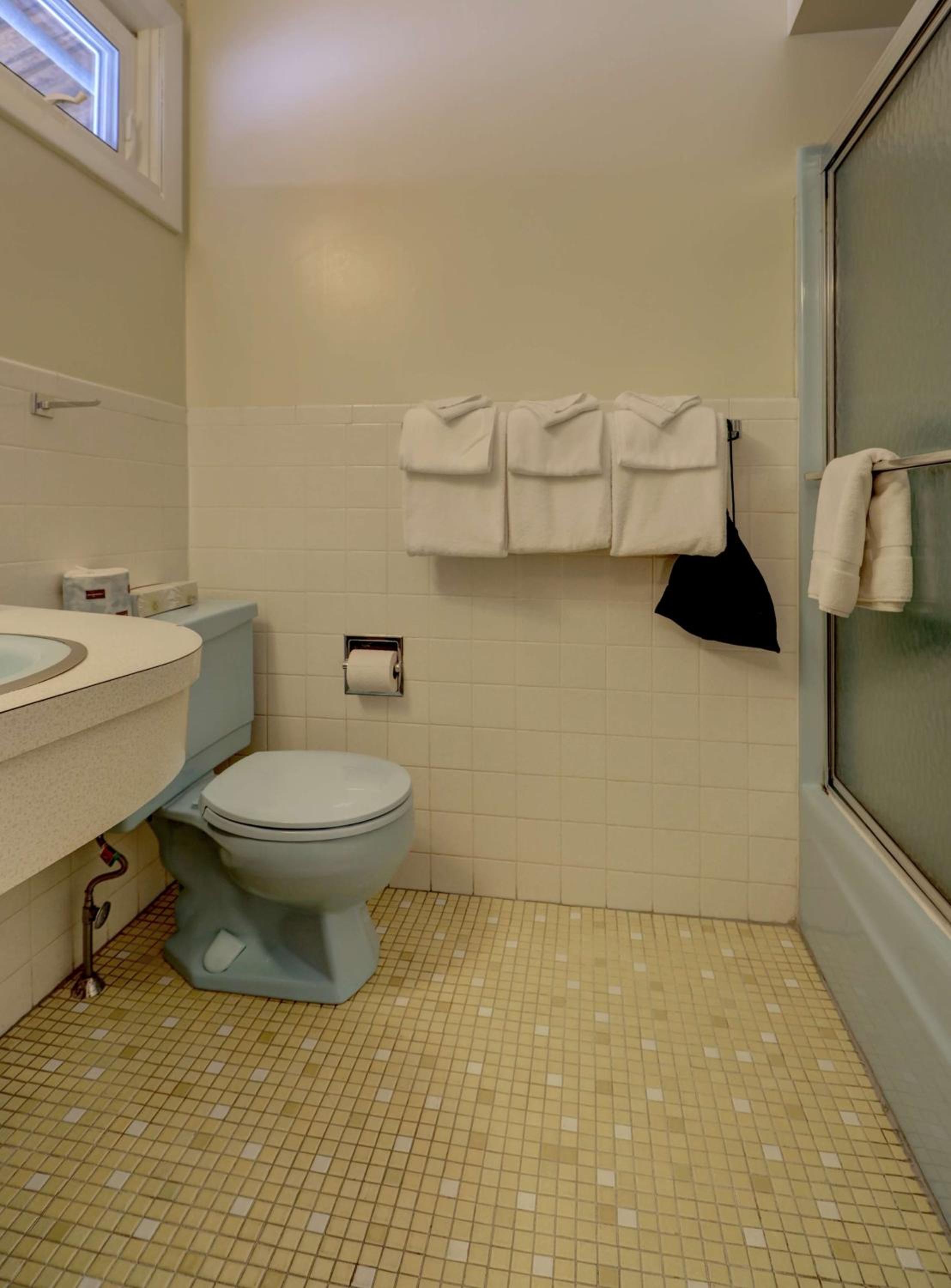 Street View King, 2nd Floor photo 2