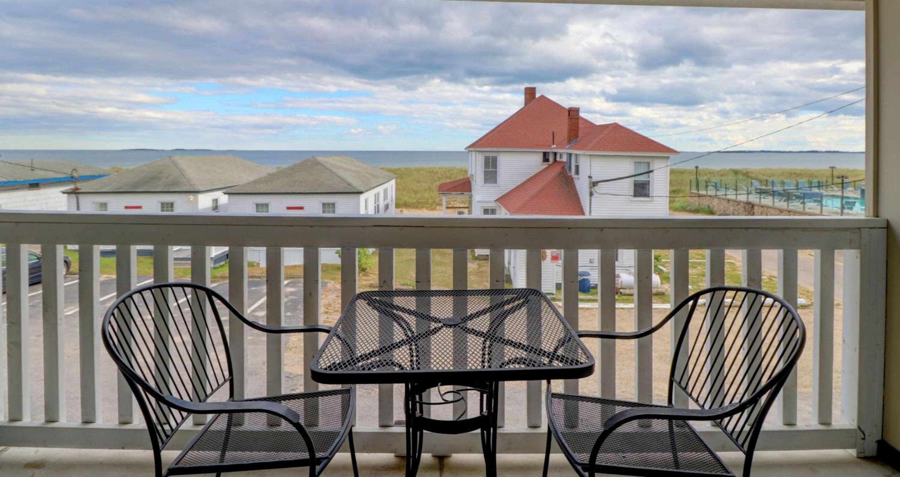 Partial Ocean View King photo 2