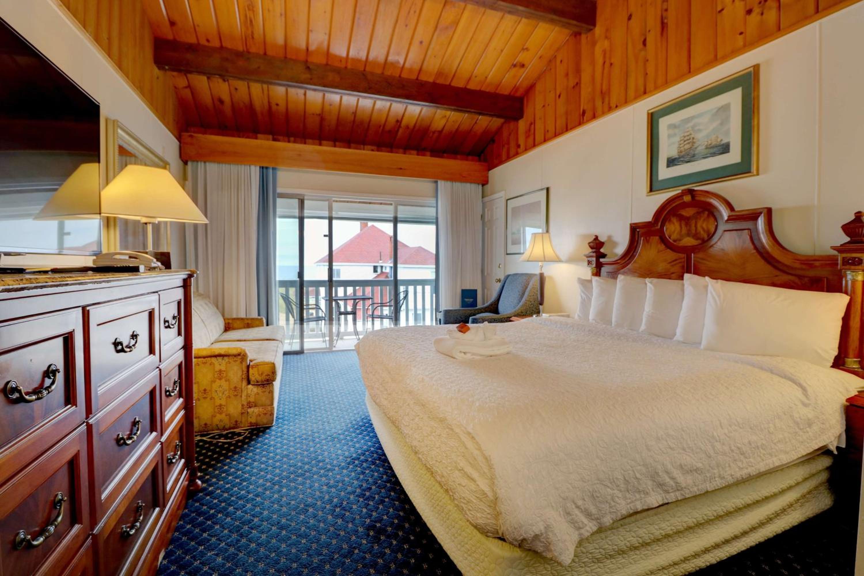 Partial Ocean View King photo 1