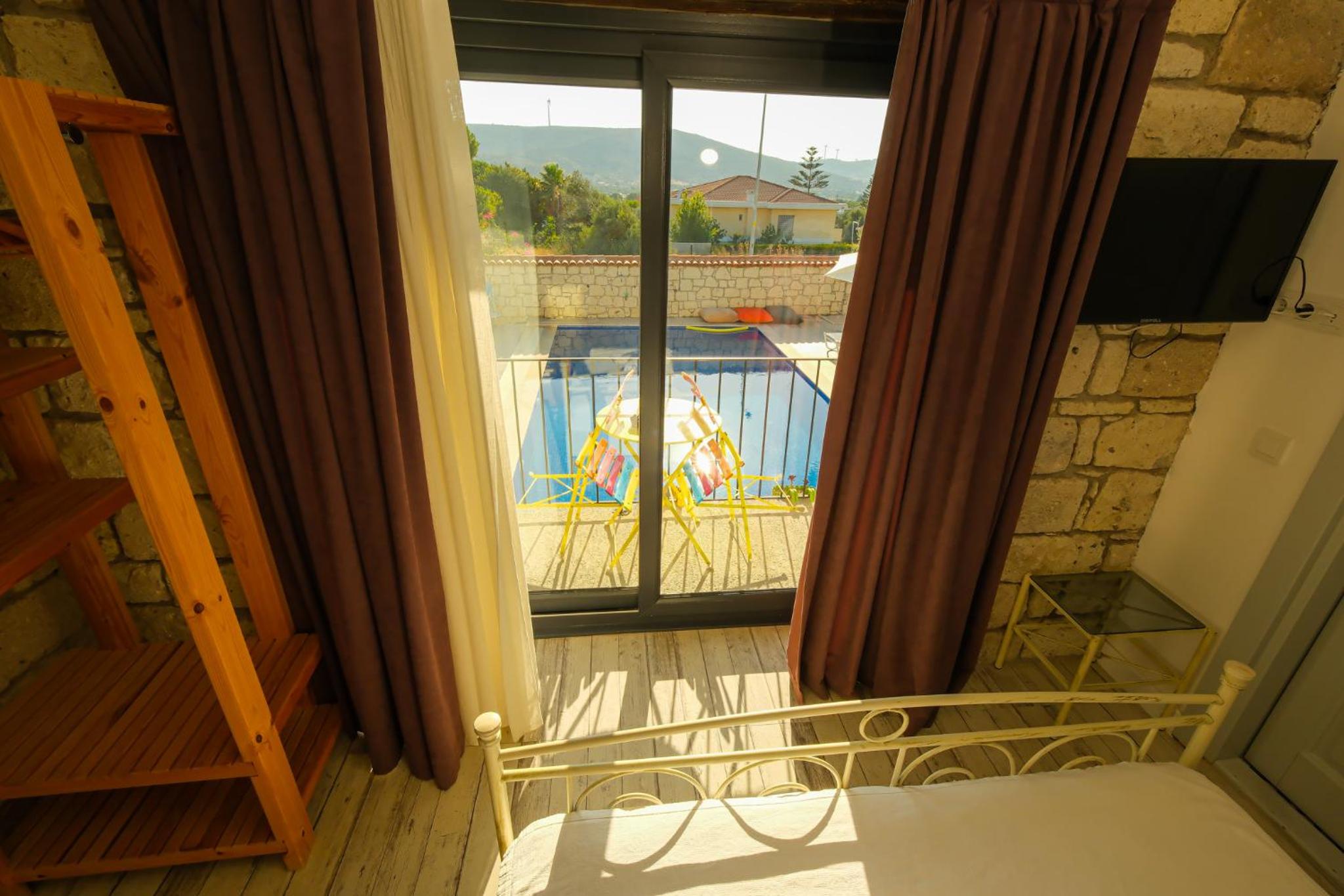 Queen Room with Pool View