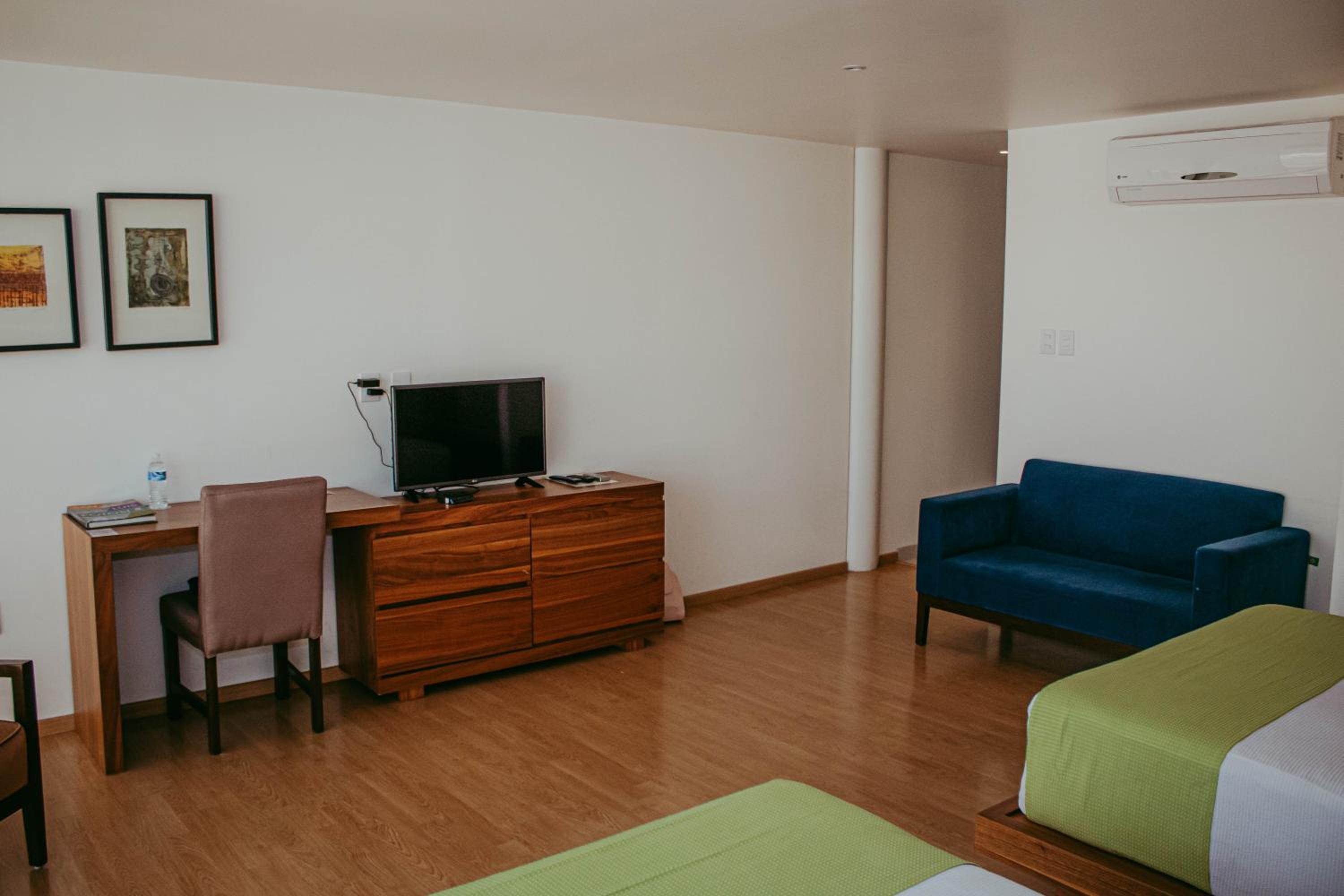 Apartment photo 1