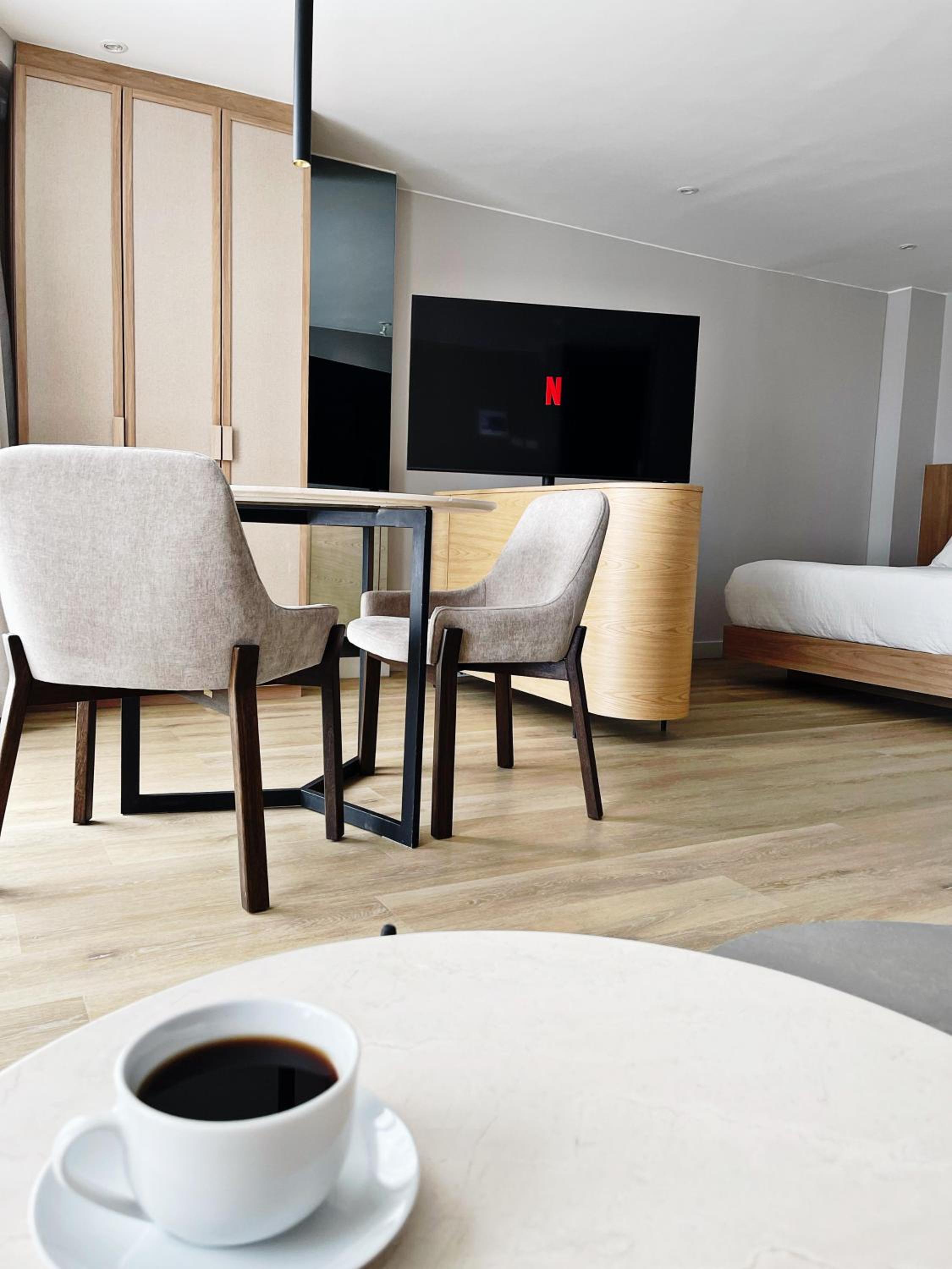 Superior King Room photo 2
