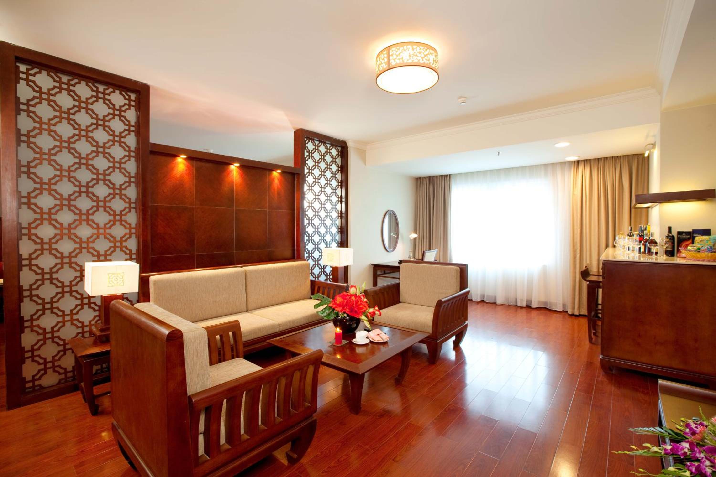 Majestic Suite photo 2