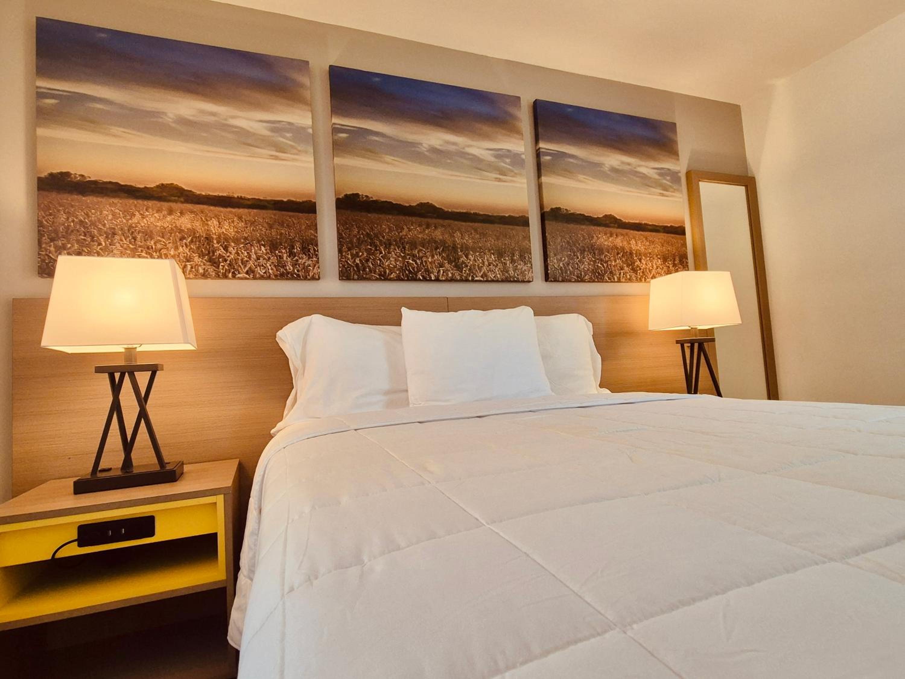 Standard Queen Room - Photo 2