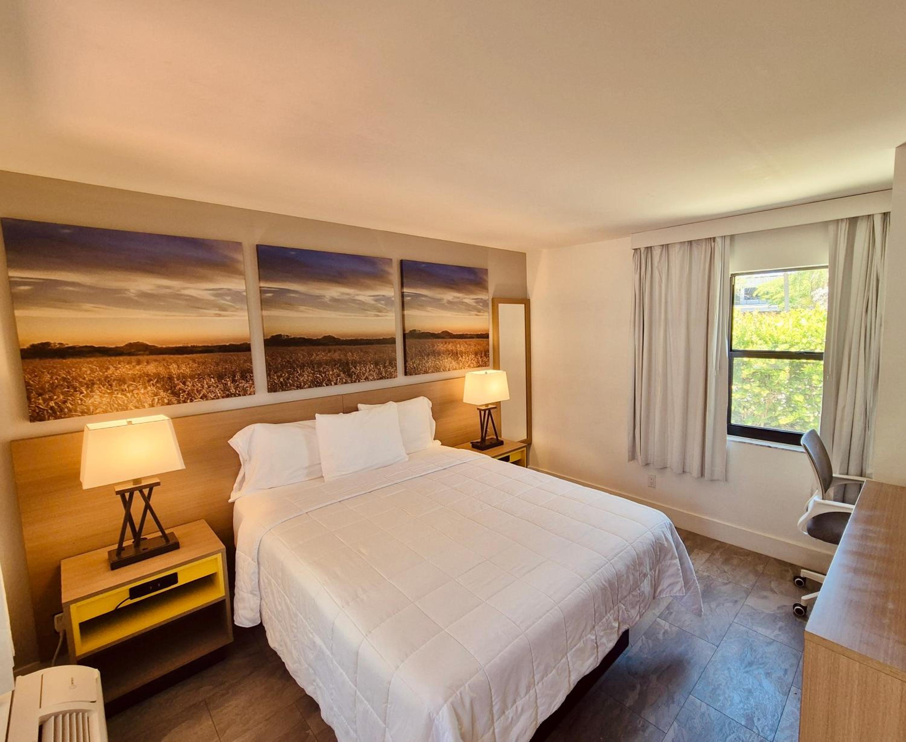 Standard Queen Room - Photo 1