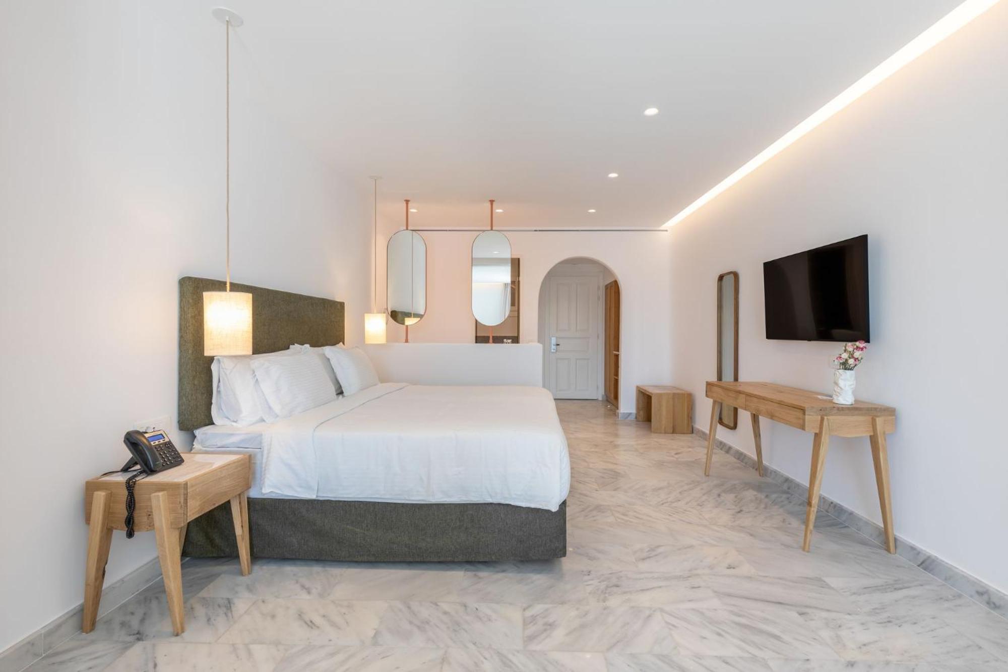 Private Pool Junior Suite - Photo 1