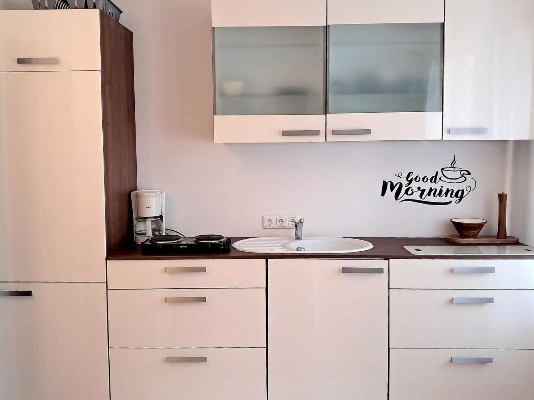 Apartment photo 2