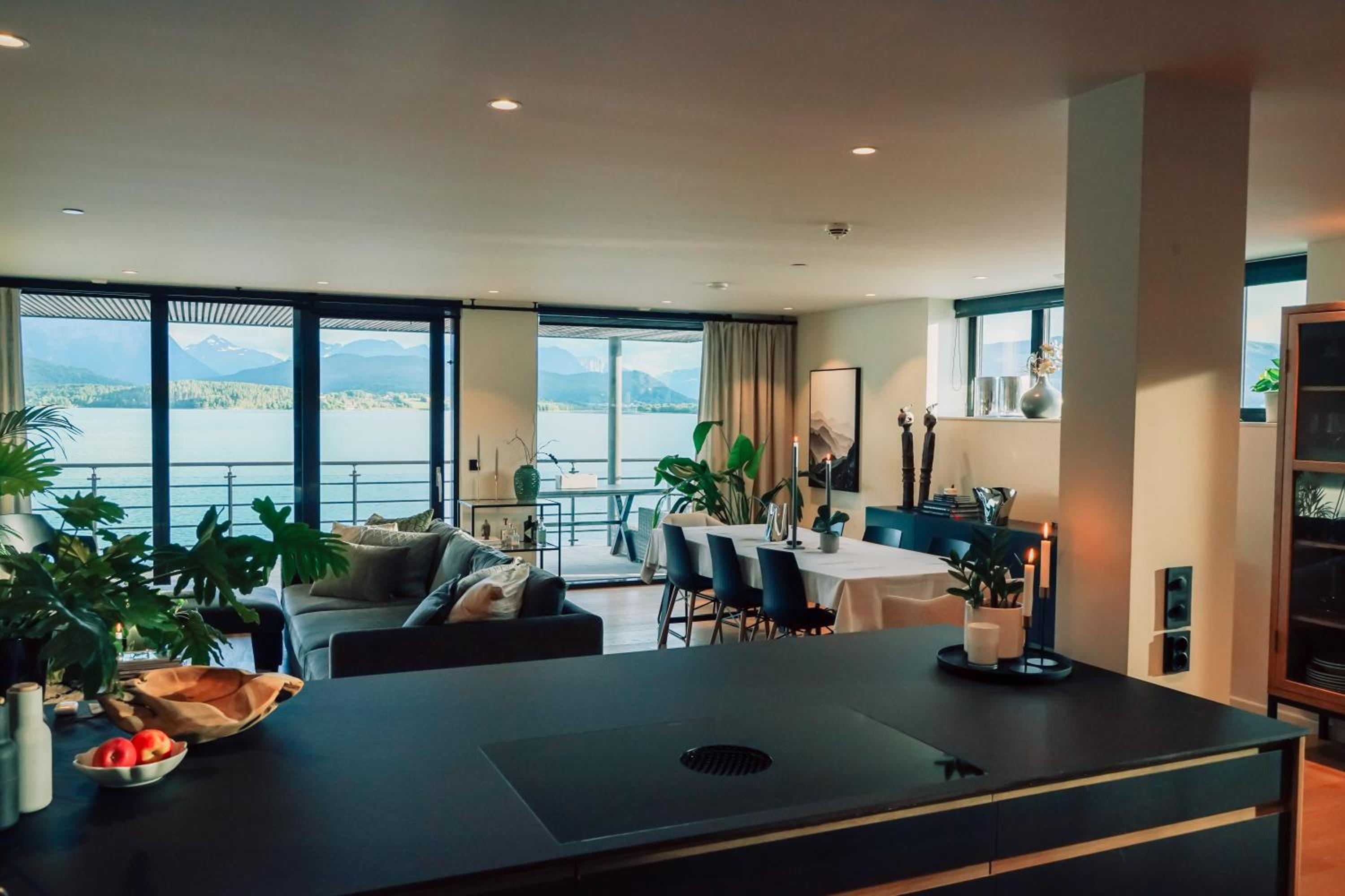 Two-Bedroom Apartment - Oceanfront  photo 3