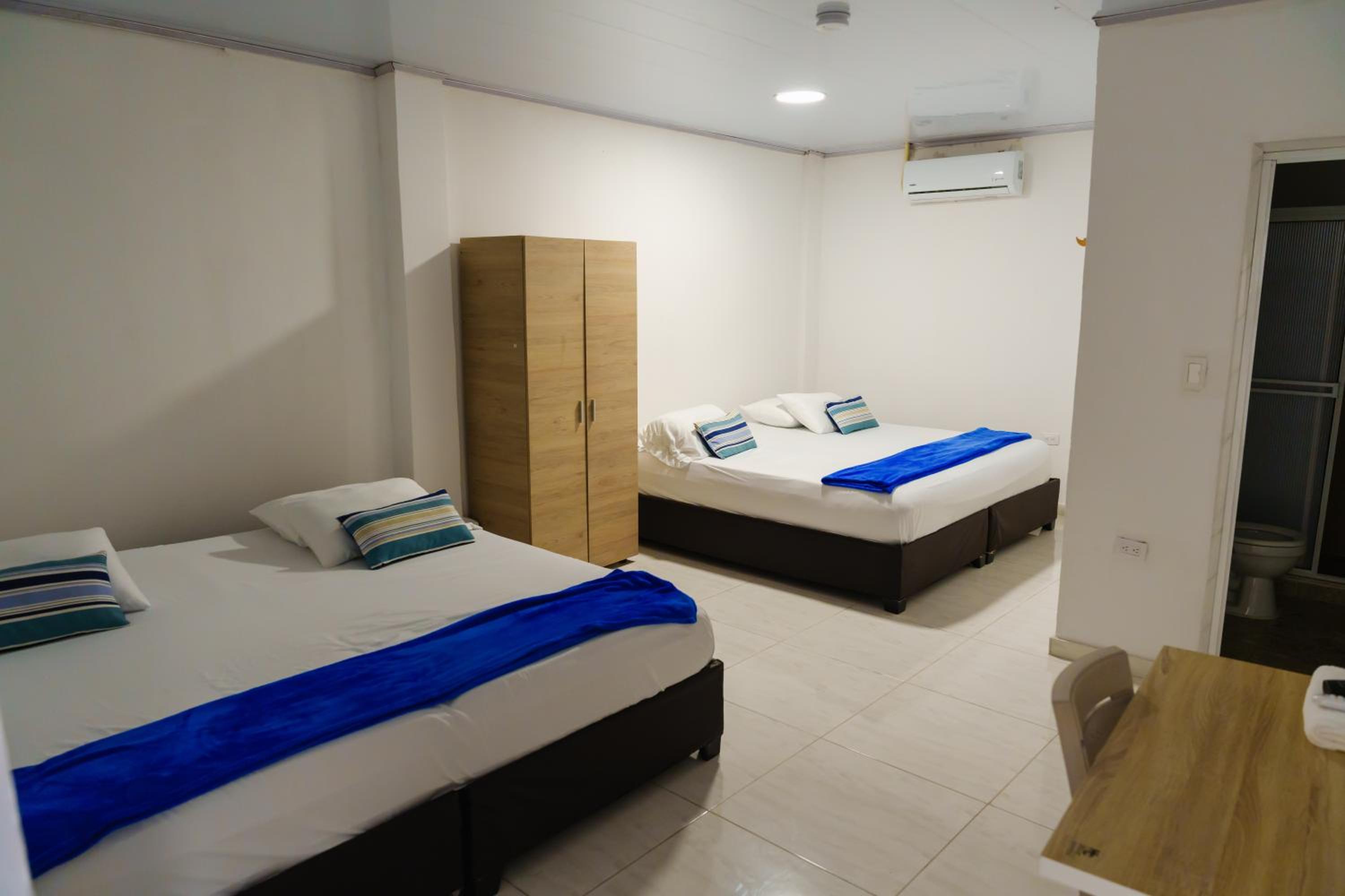 Double or Twin Room photo 2
