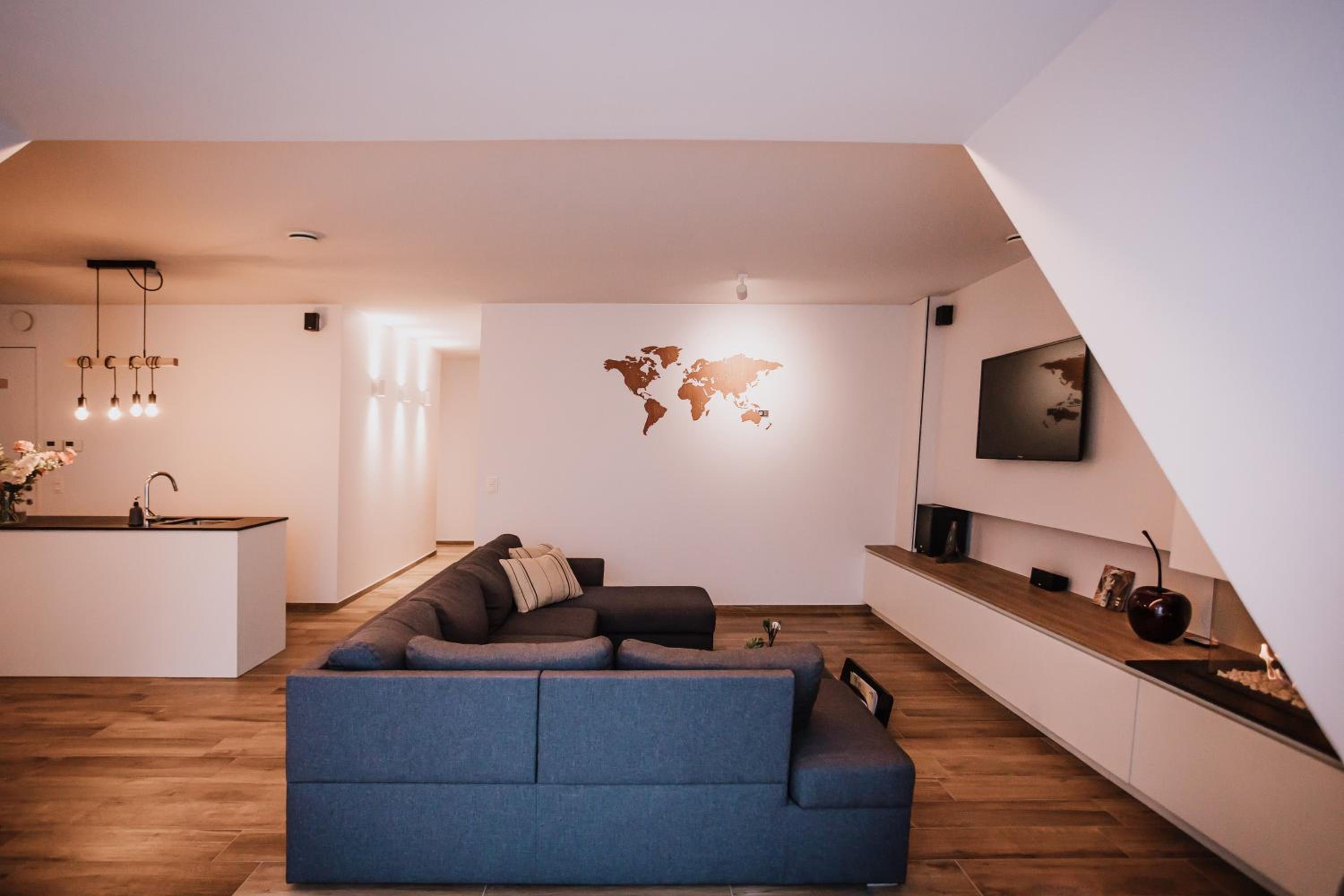 Two-Bedroom Apartment - Photo 11