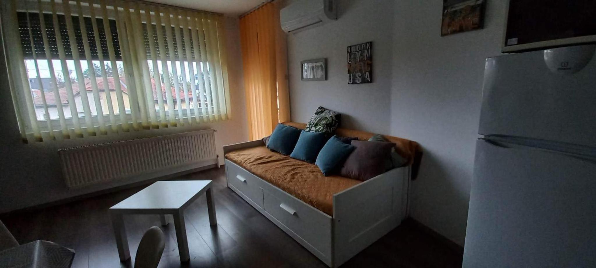 One-Bedroom Apartment - Photo 22
