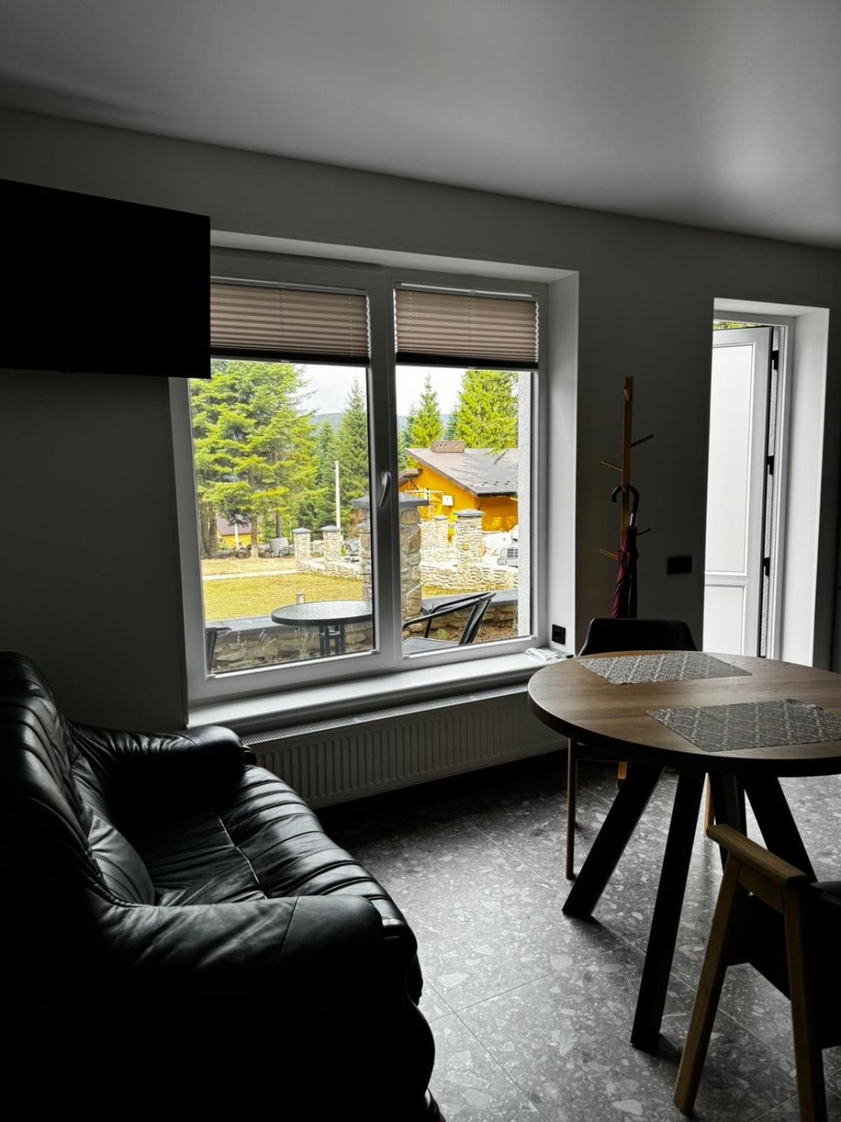 Studio Apartment photo 2