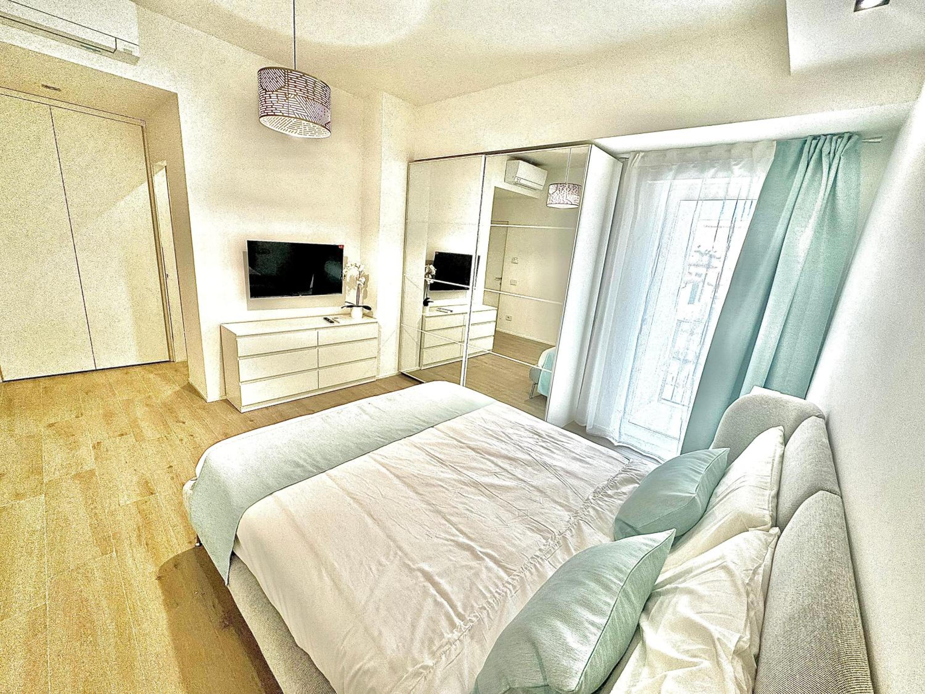 Three-Bedroom Apartment photo 1