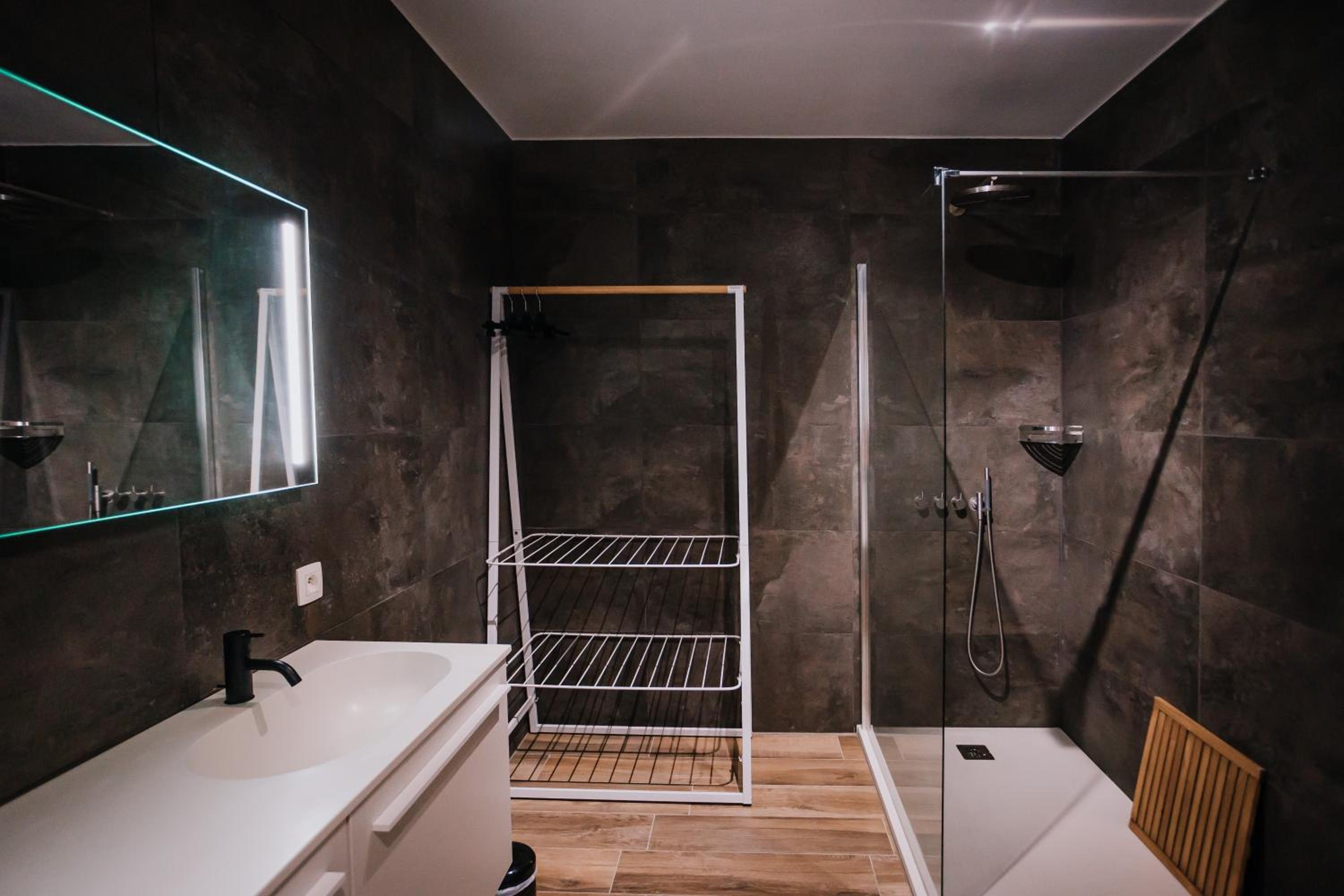 Two-Bedroom Apartment - Photo 33