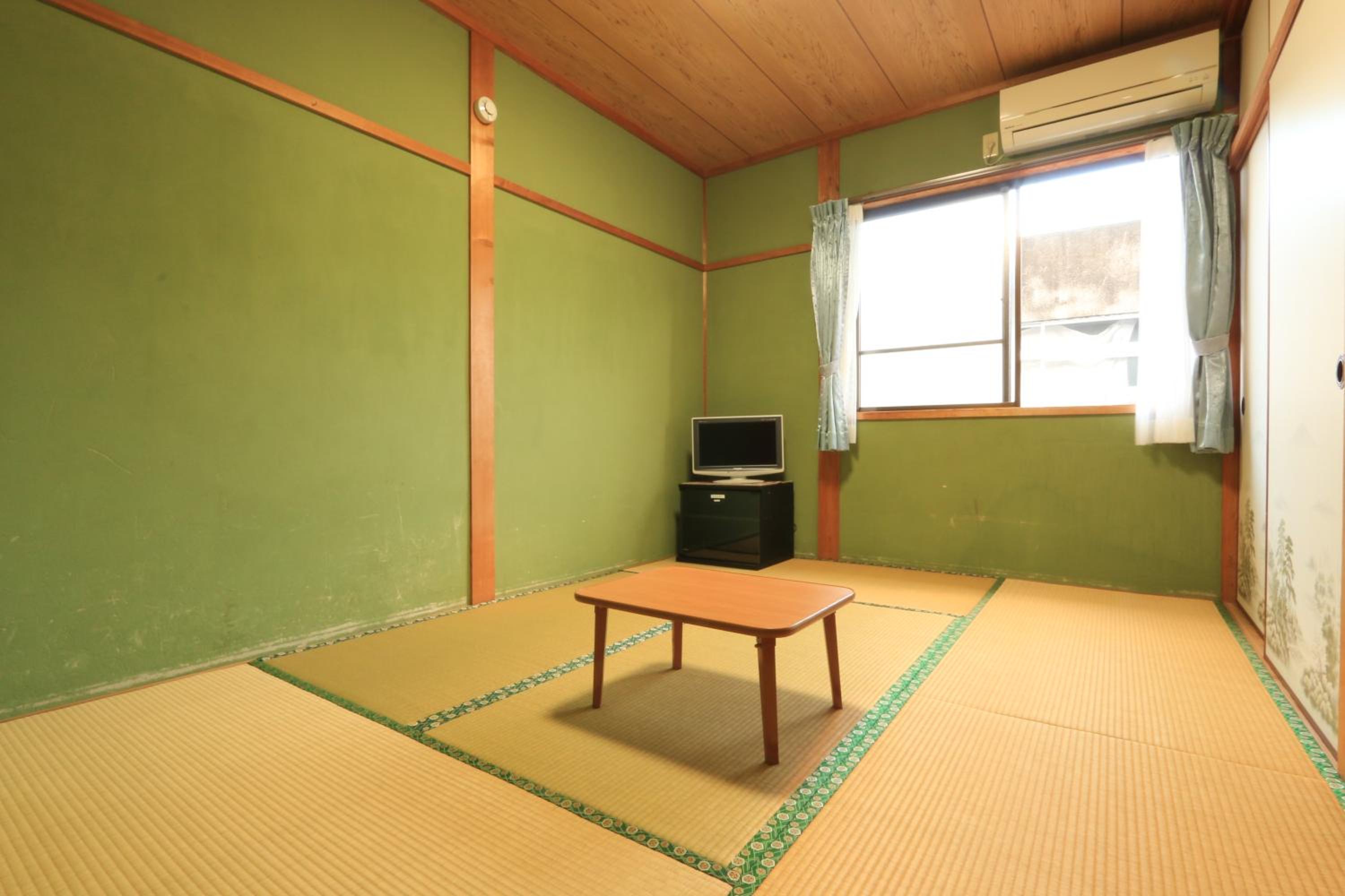Japanese-Style Room