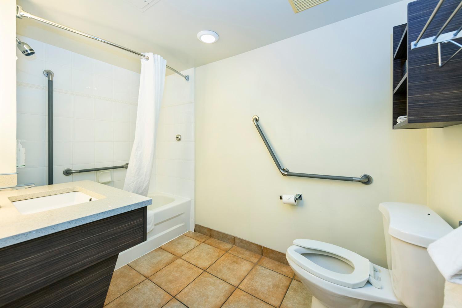 King Room - Disability Access/Non Smoking  - Photo 4