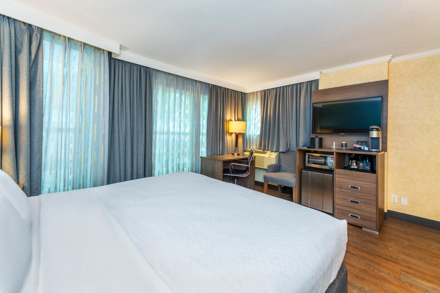 King Room - Disability Access/Non Smoking  - Photo 3