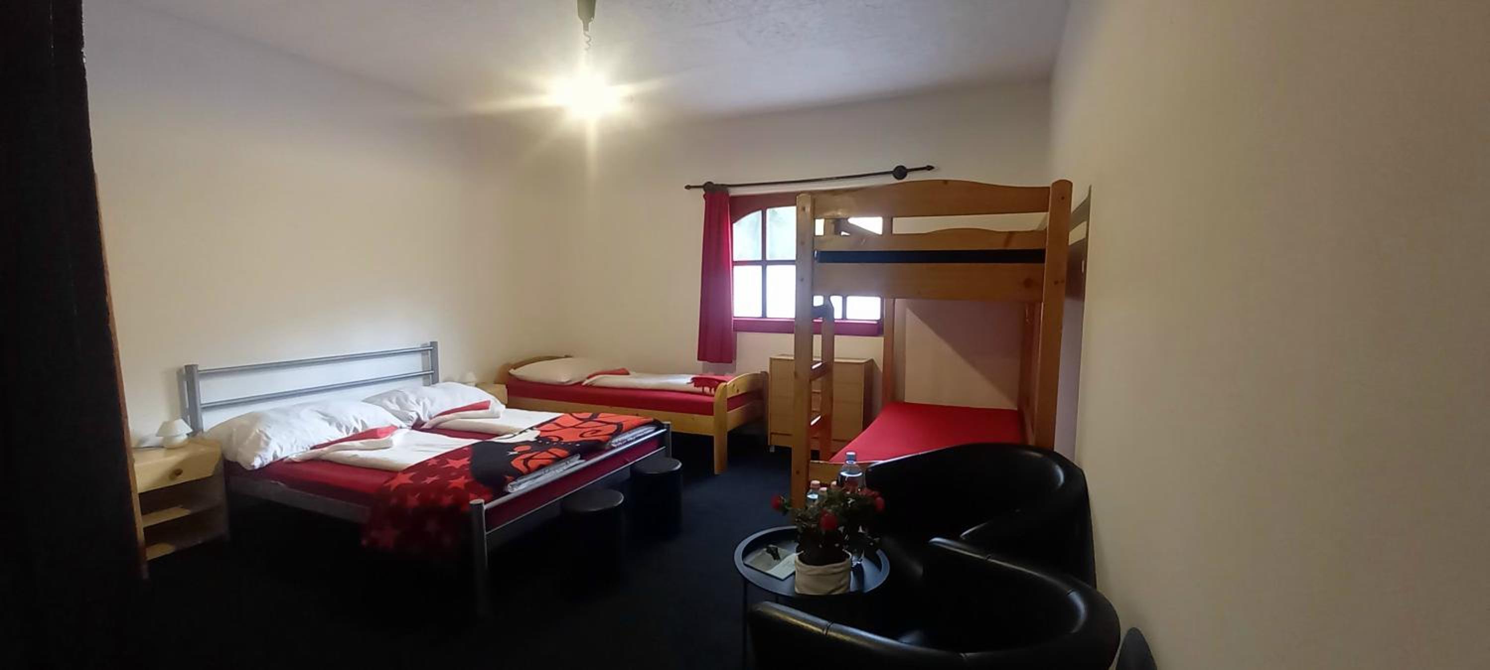 Family Quintuple Room photo 3