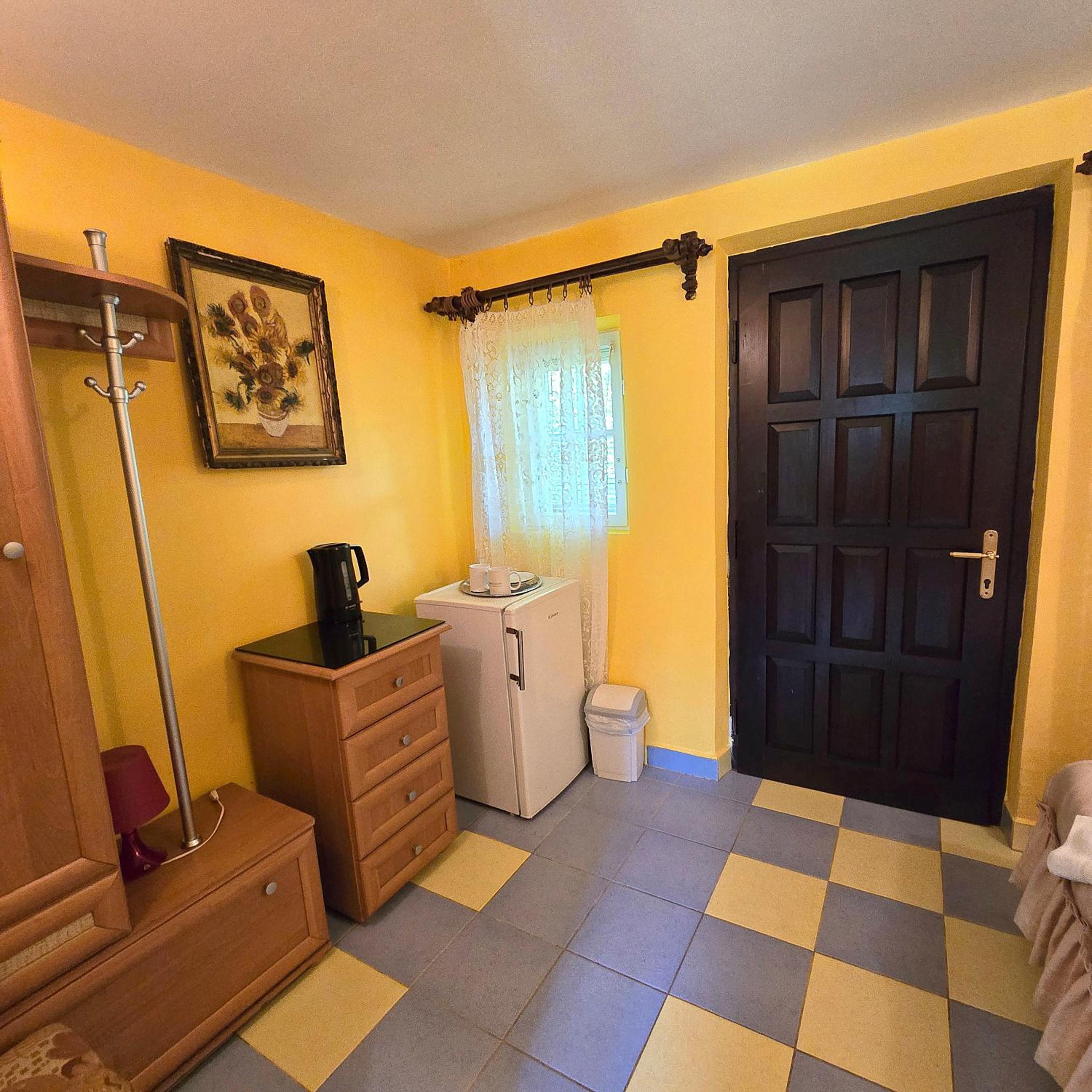 One-Bedroom Chalet - Photo 11