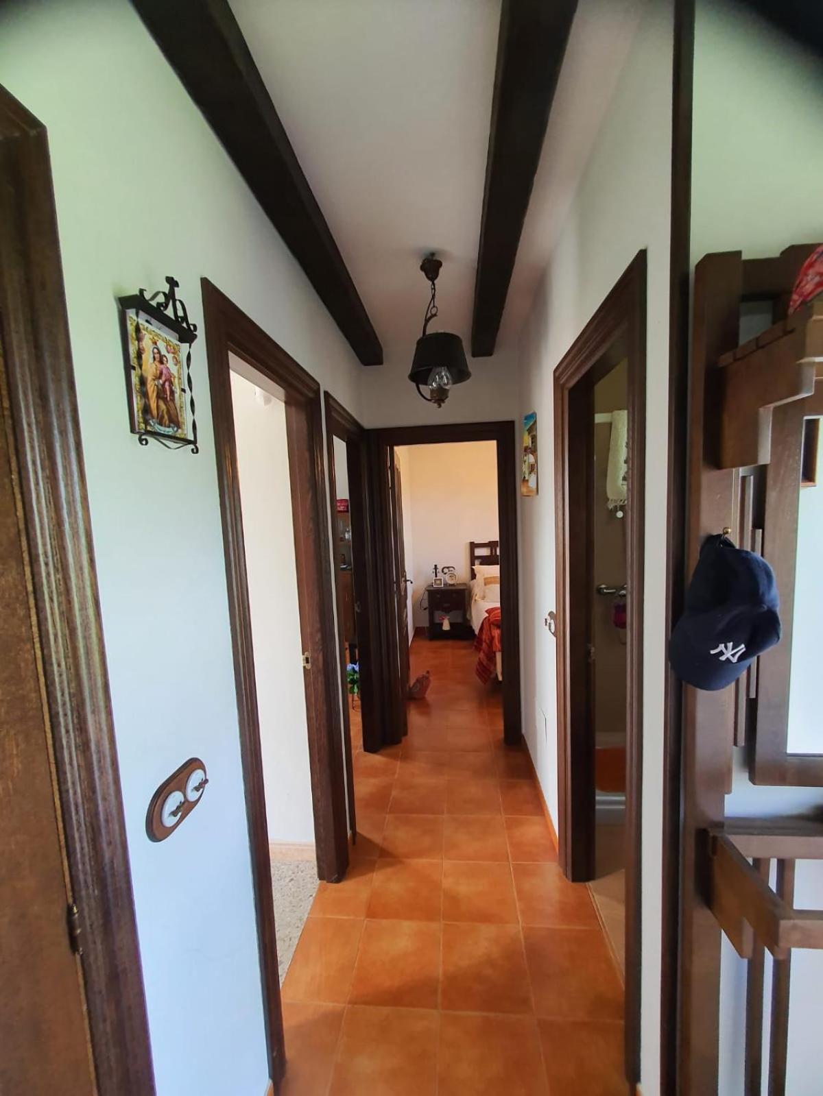 One-Bedroom House photo 2