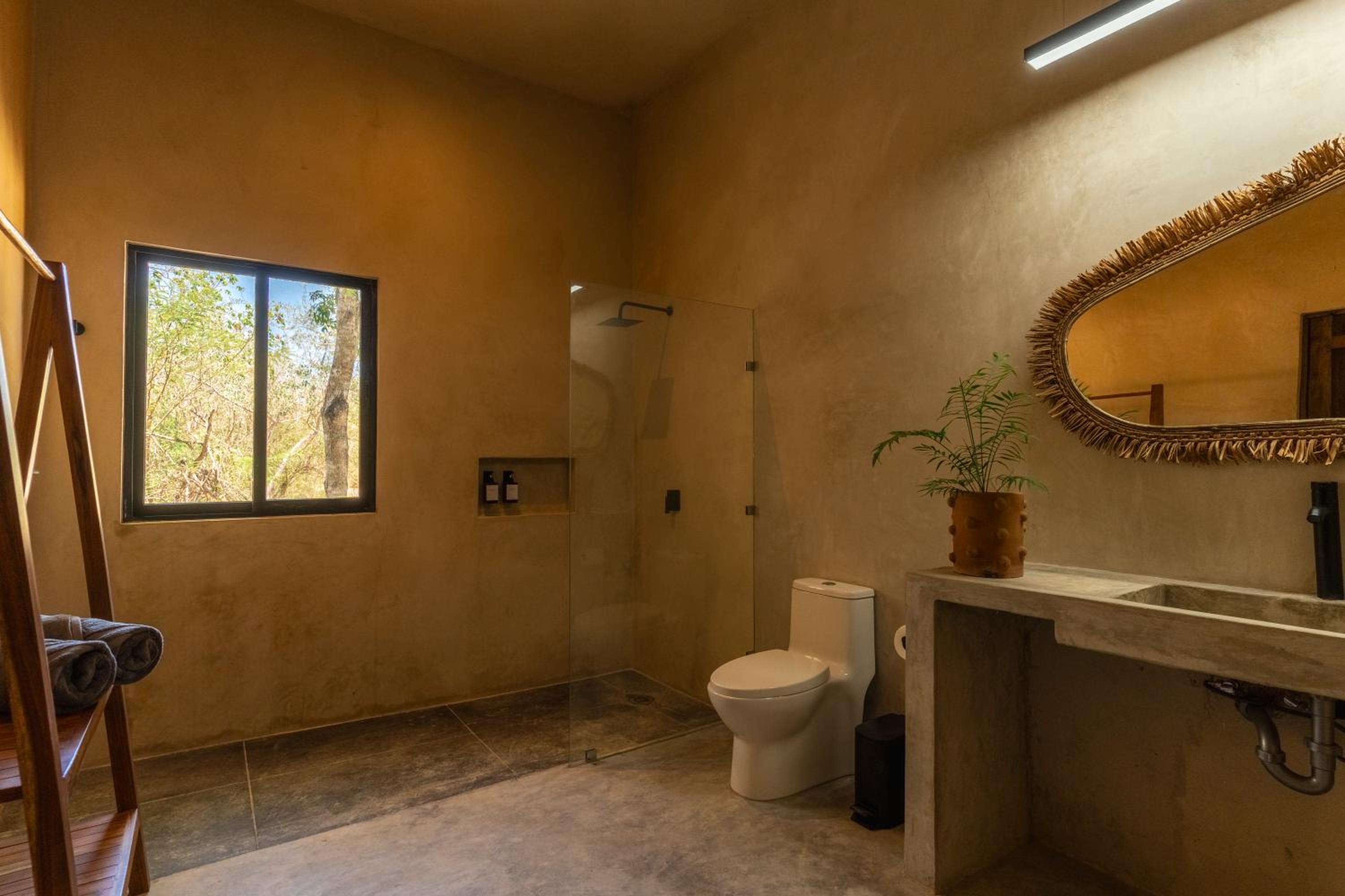 Three-Bedroom House photo 3