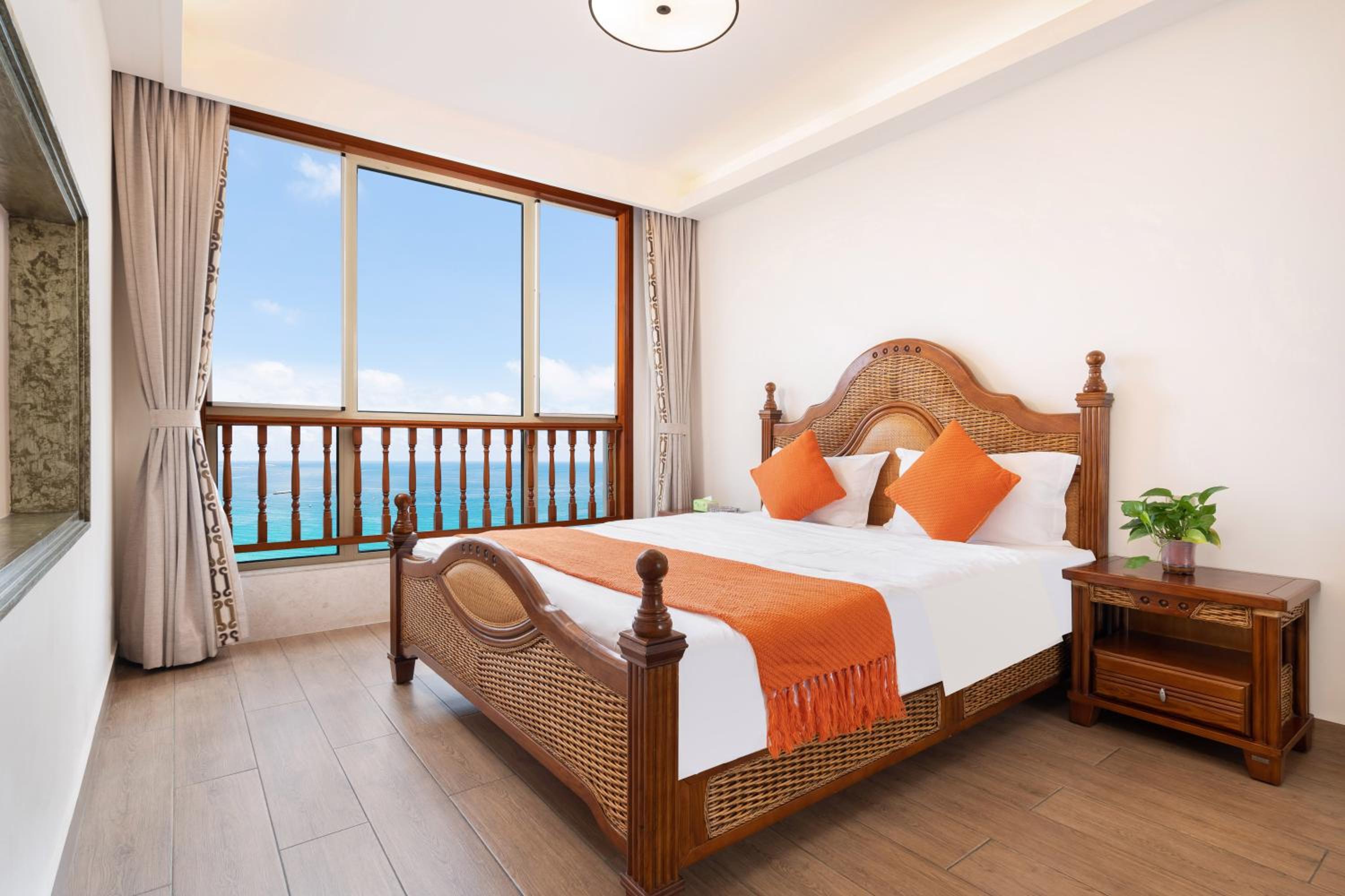 Two-Bedroom Apartment with Sea View photo 2
