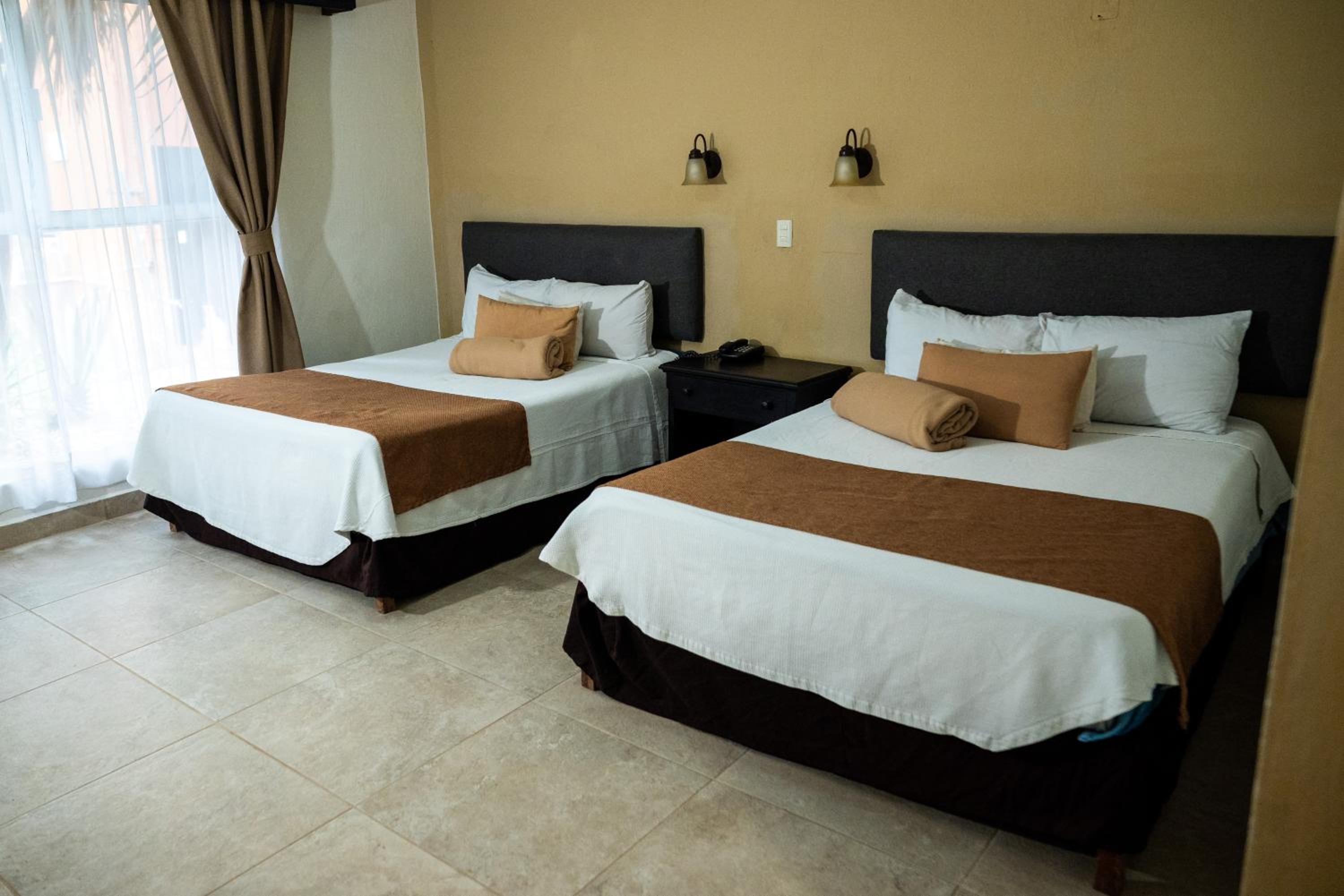 Standard Double Room with Two Double Beds - Photo 1