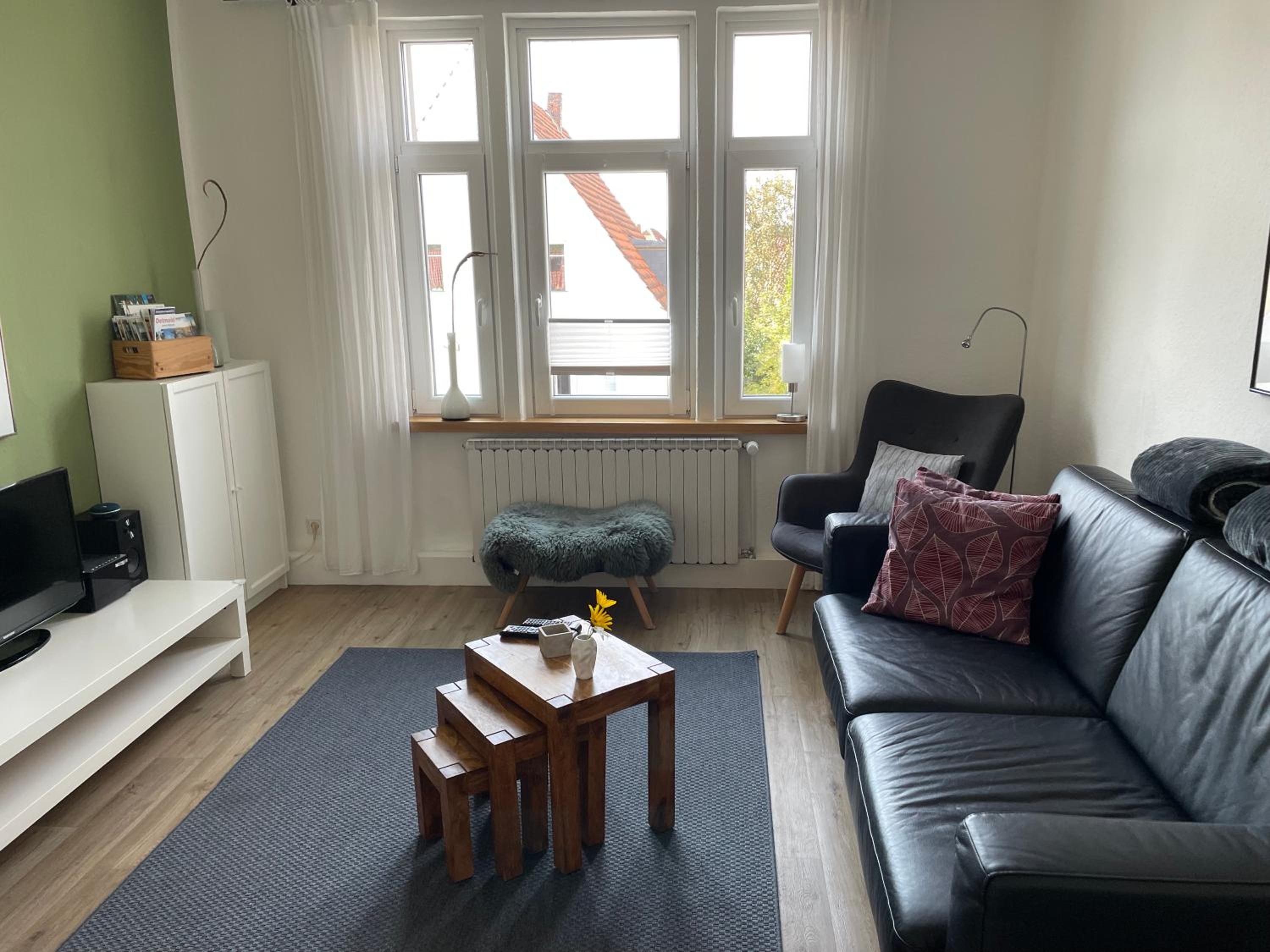 Apartment with Balcony photo 1