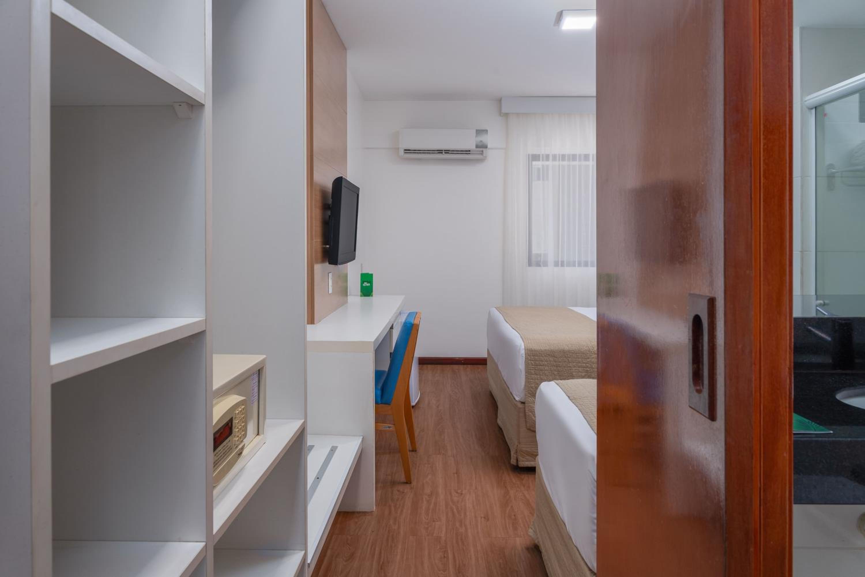 Double Room with Extra Bed photo 3